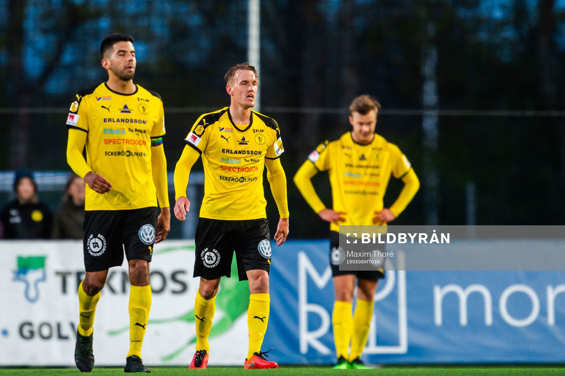 Frejs Kim Skoglund deppar med lagkamrater