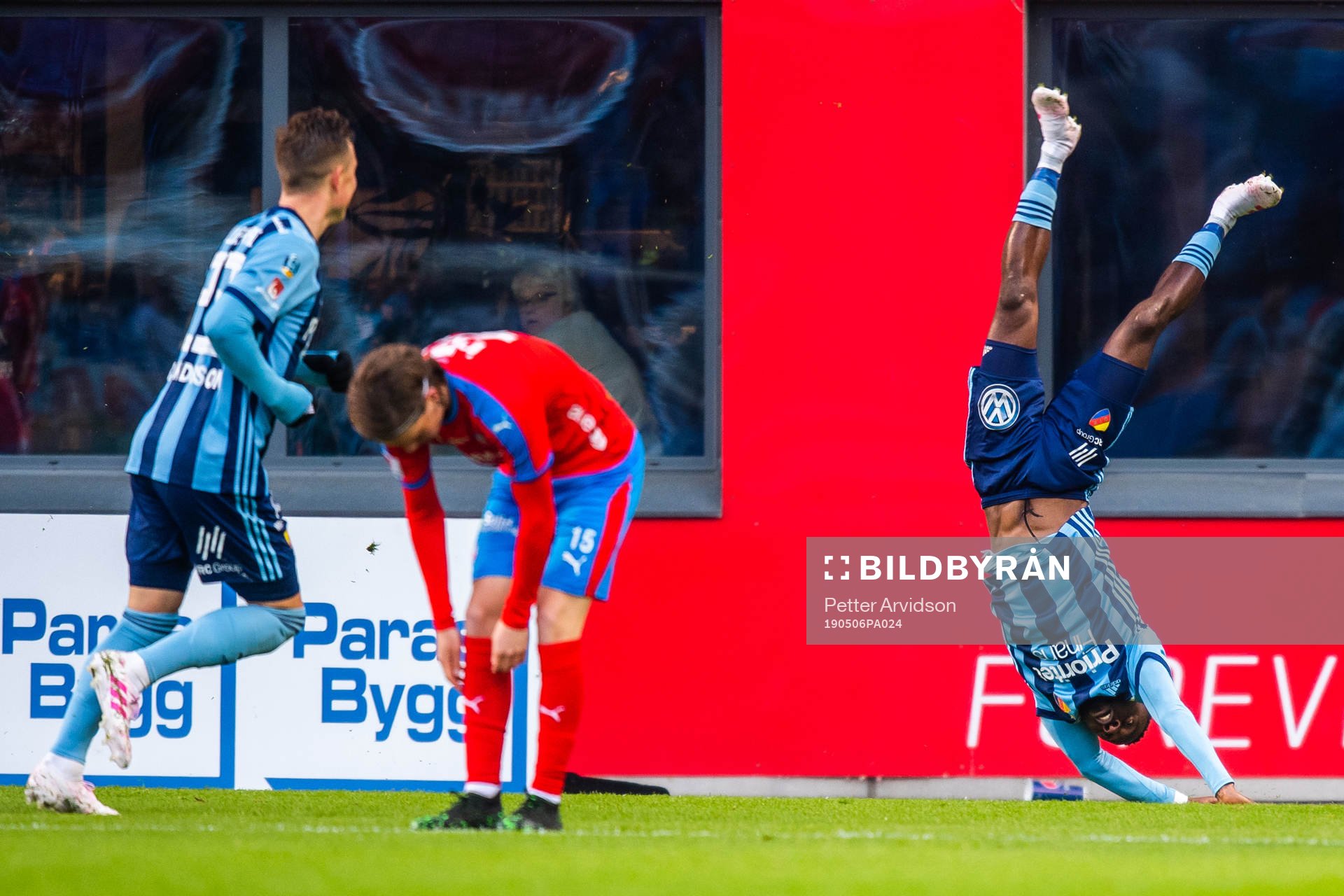 Djurgårdens Mohamed Buya Turay jublar