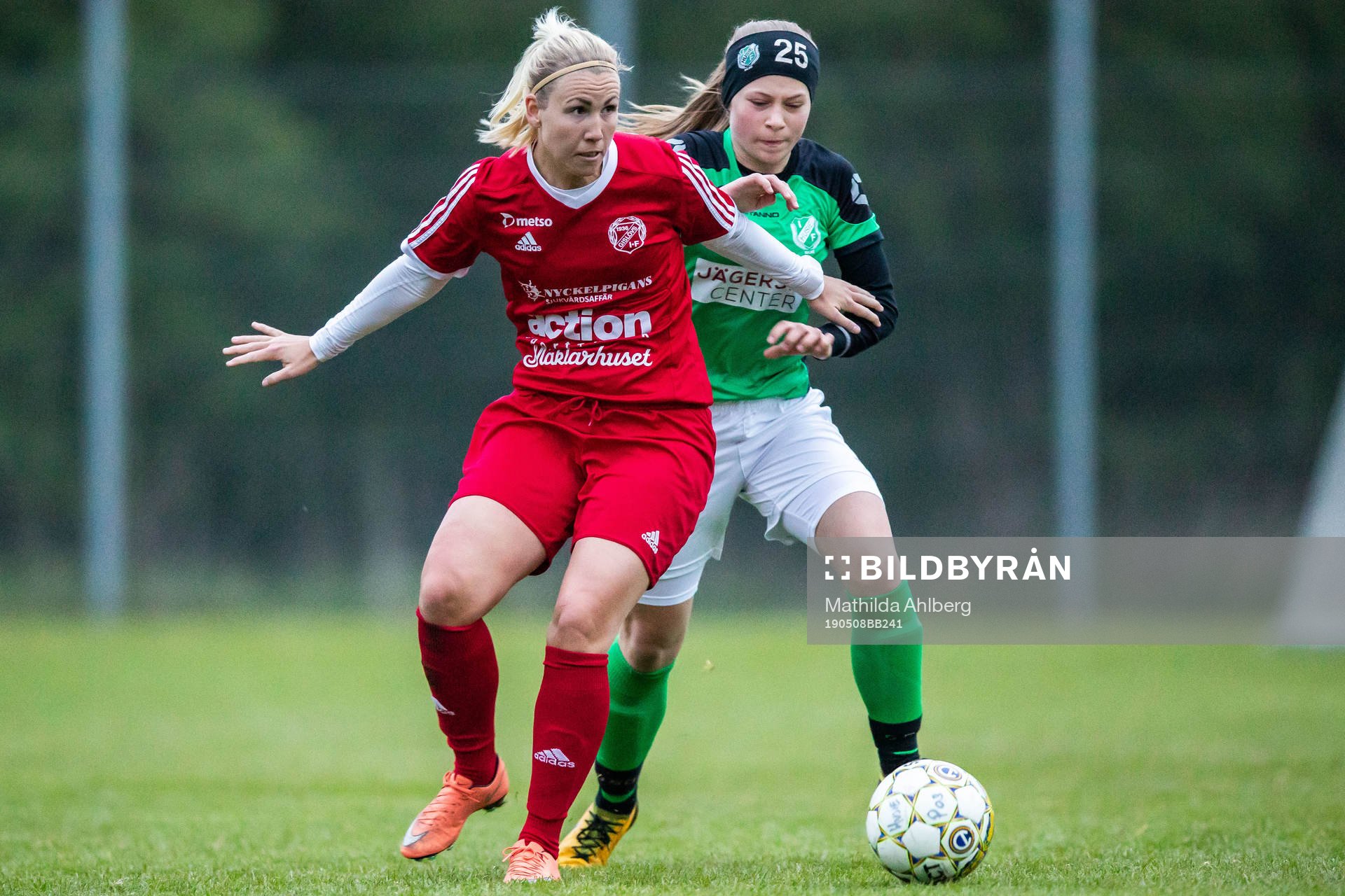 Gislövs Rebecca Ohlsson och Husies Emelie Borg