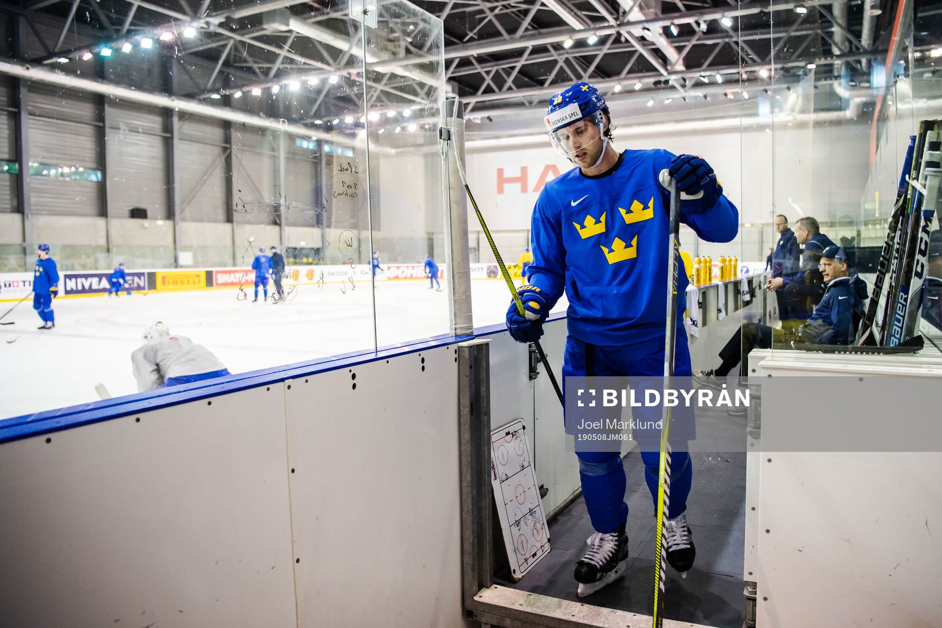 Elias Lindholm of Sweden