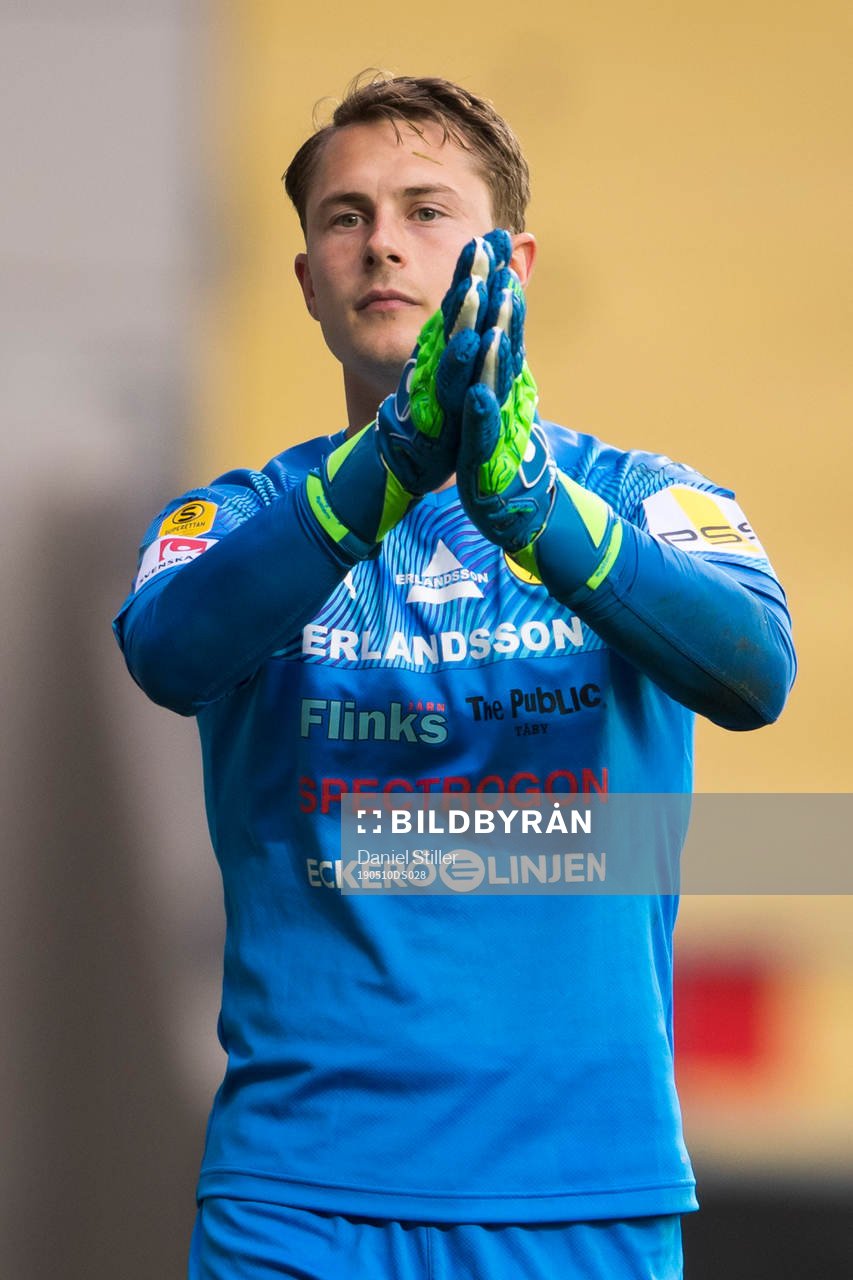 Frejs målvakt Jonas Olsson