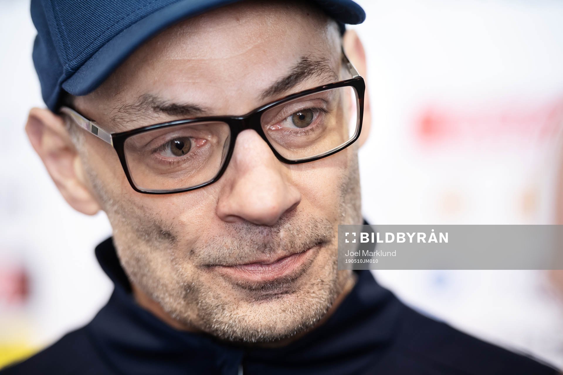 Assistant coach Peter Popovic of Sweden