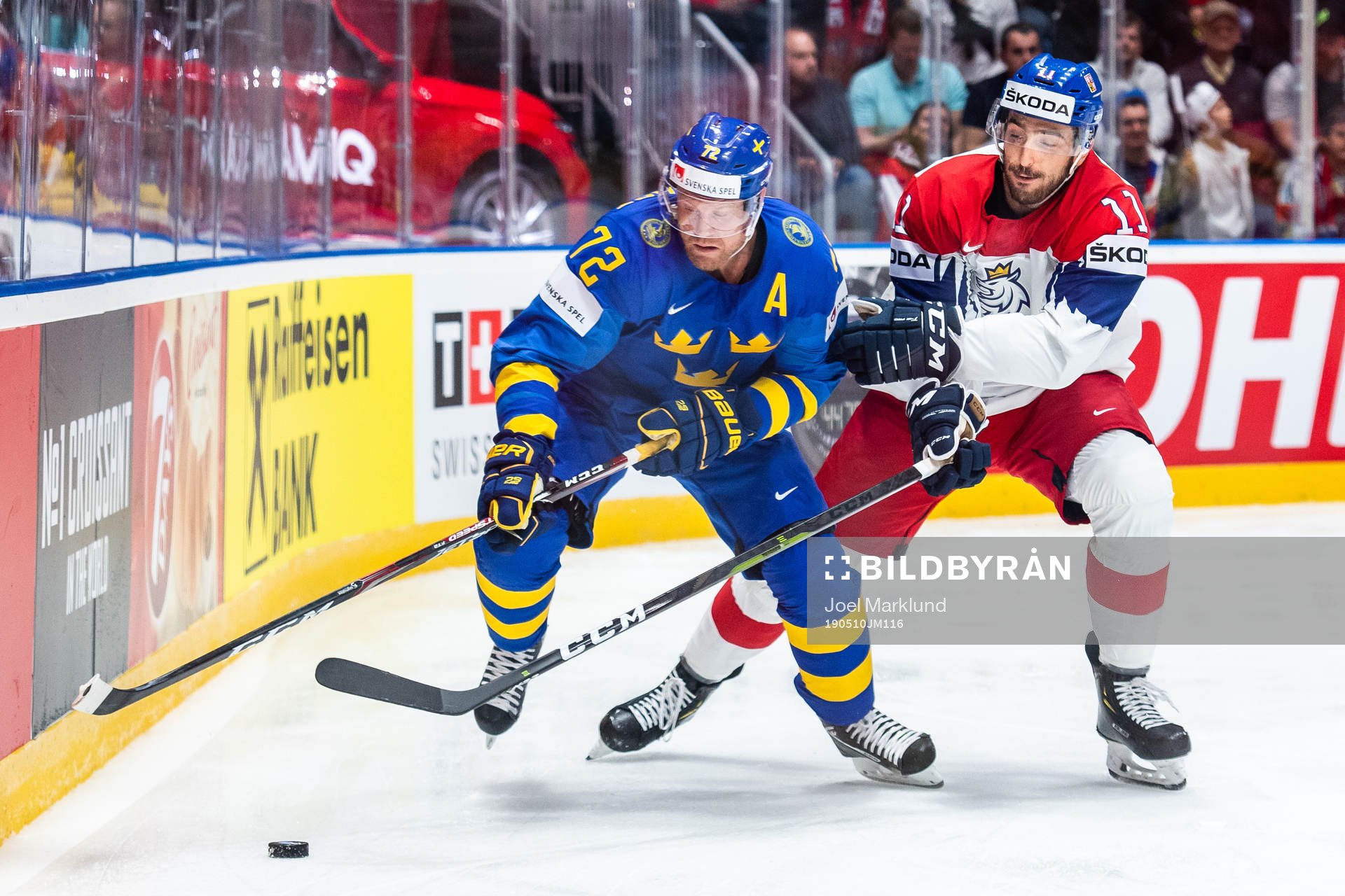 Patric Hörnqvist of Sweden and Michal Moravcik of Czech