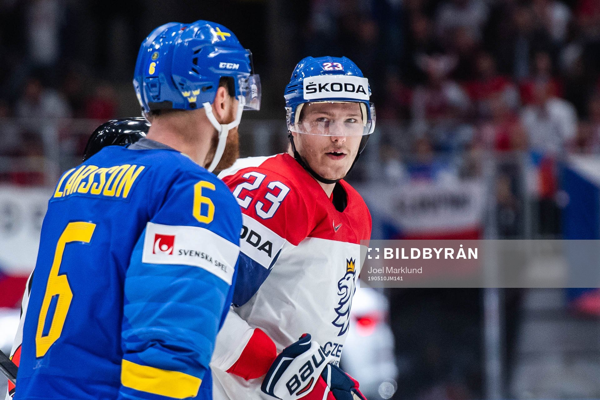 Adam Larsson of Sweden against Dmitrij Jaskin of Czech