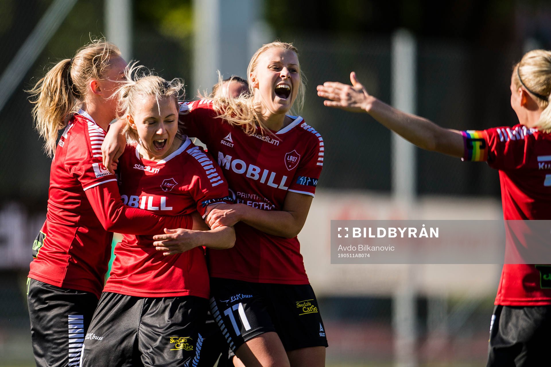 Limhamn Bunkeflos Natalie Hoff Persson och Sophie Sundqvist jublar efter 2-2 under fotbollsmatchen i Damallsvenskan mellan Limhamn Bunkeflo och Rosengård den 11 Maj 2019 i Malmö.
