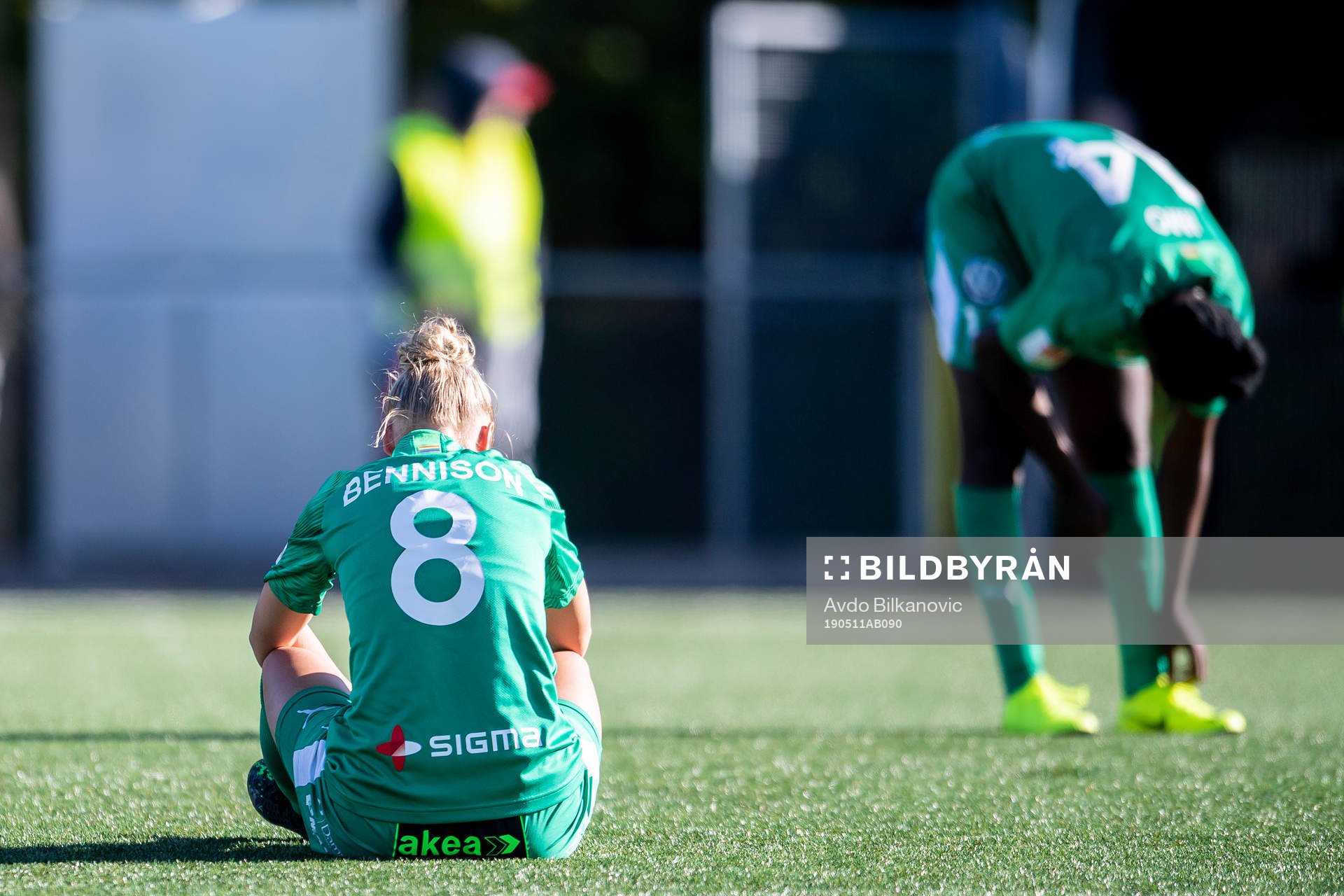 Rosengårds Hanna Bennison i förgrunden och Anam Imo i