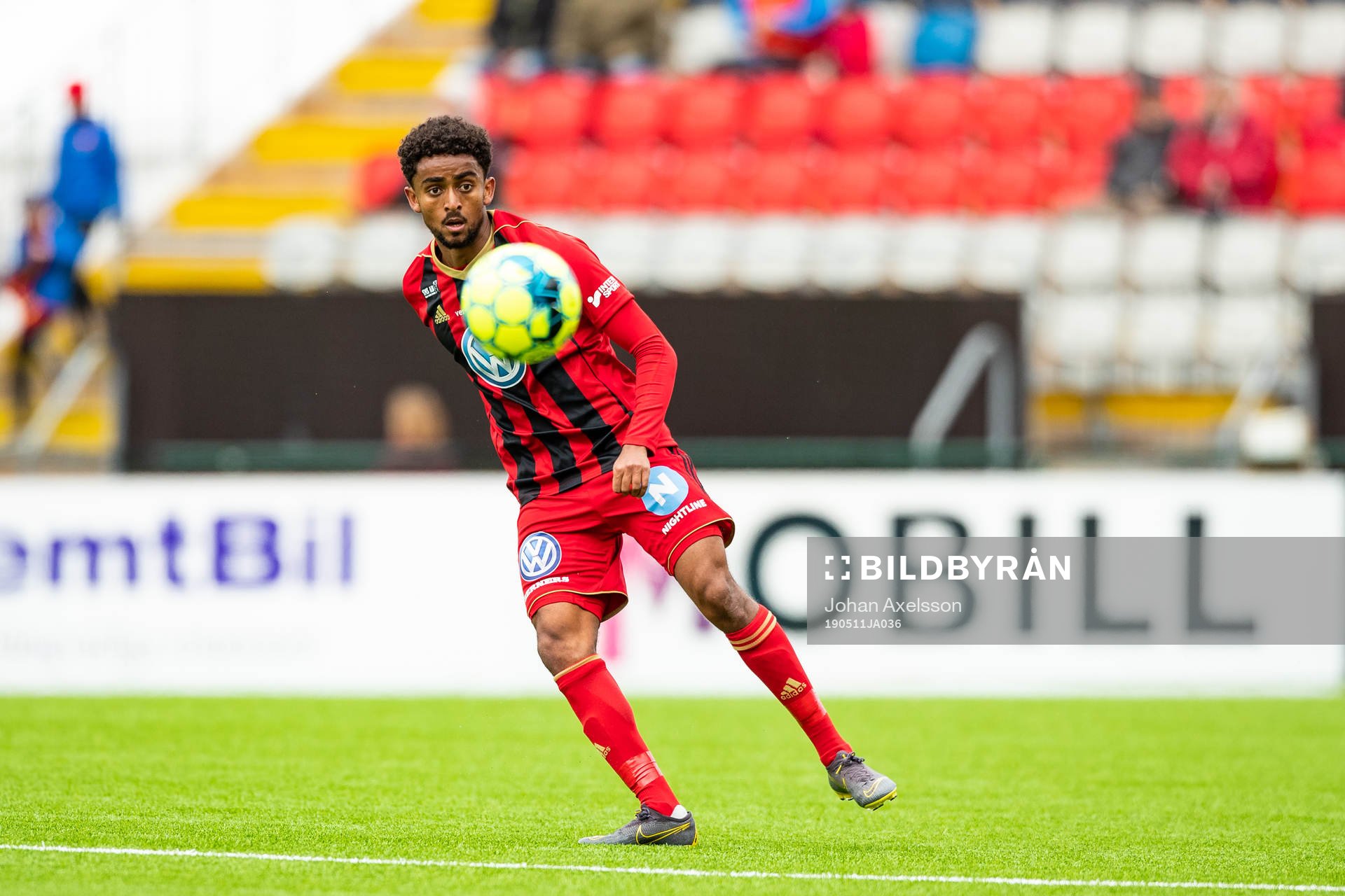 Östersunds Tesfaldet Tekie under fotbollsmatchen i Allsvenskan mellan Östersund och Häcken den 11 Maj 2019 i Östersund.