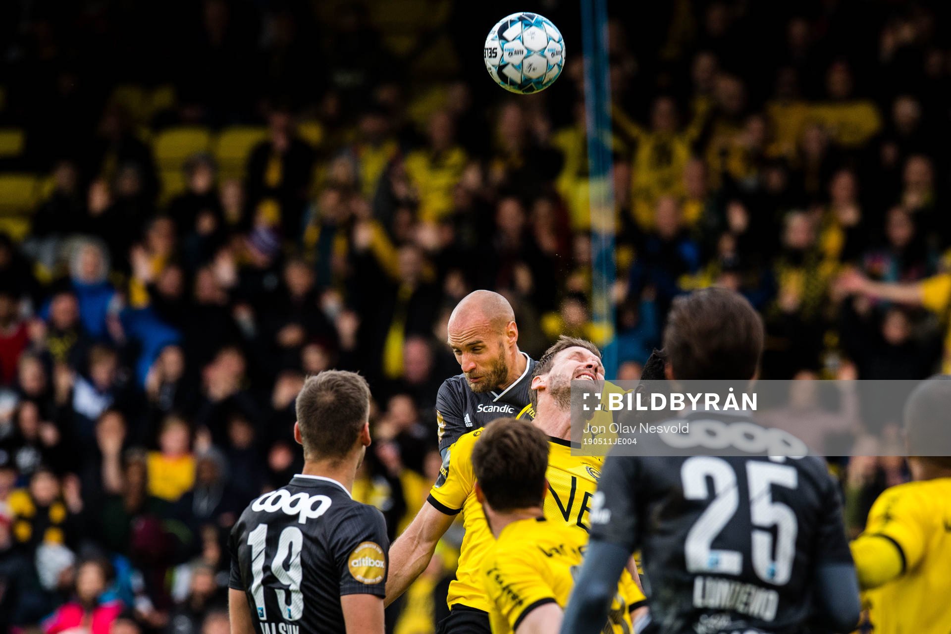 Tore Reginiussen of Rosenborg och Frode Kippe of Lillestrøm