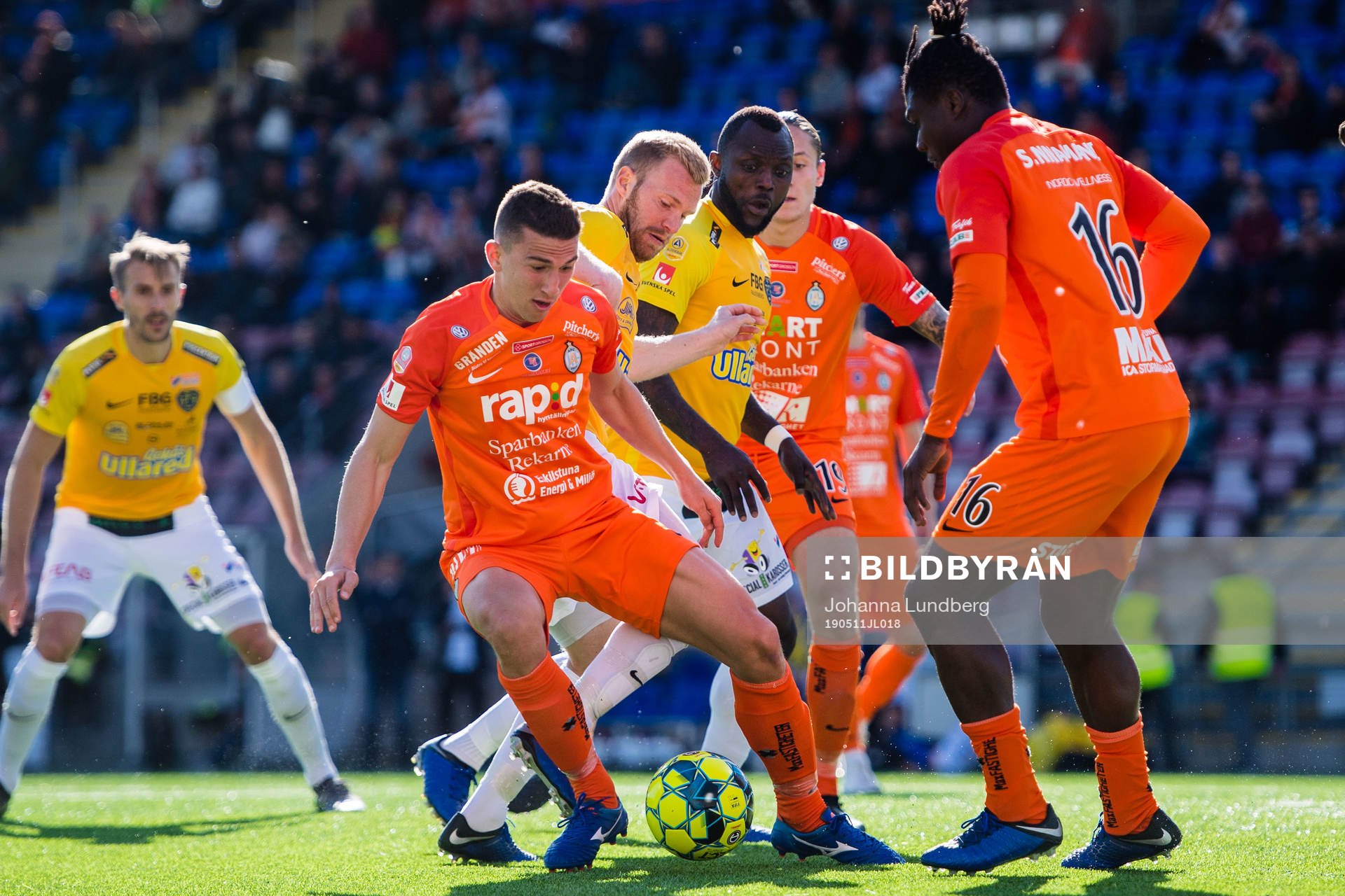 AFC Eskilstunas Adnan Kojic och Falkenbergs Per Karlsson