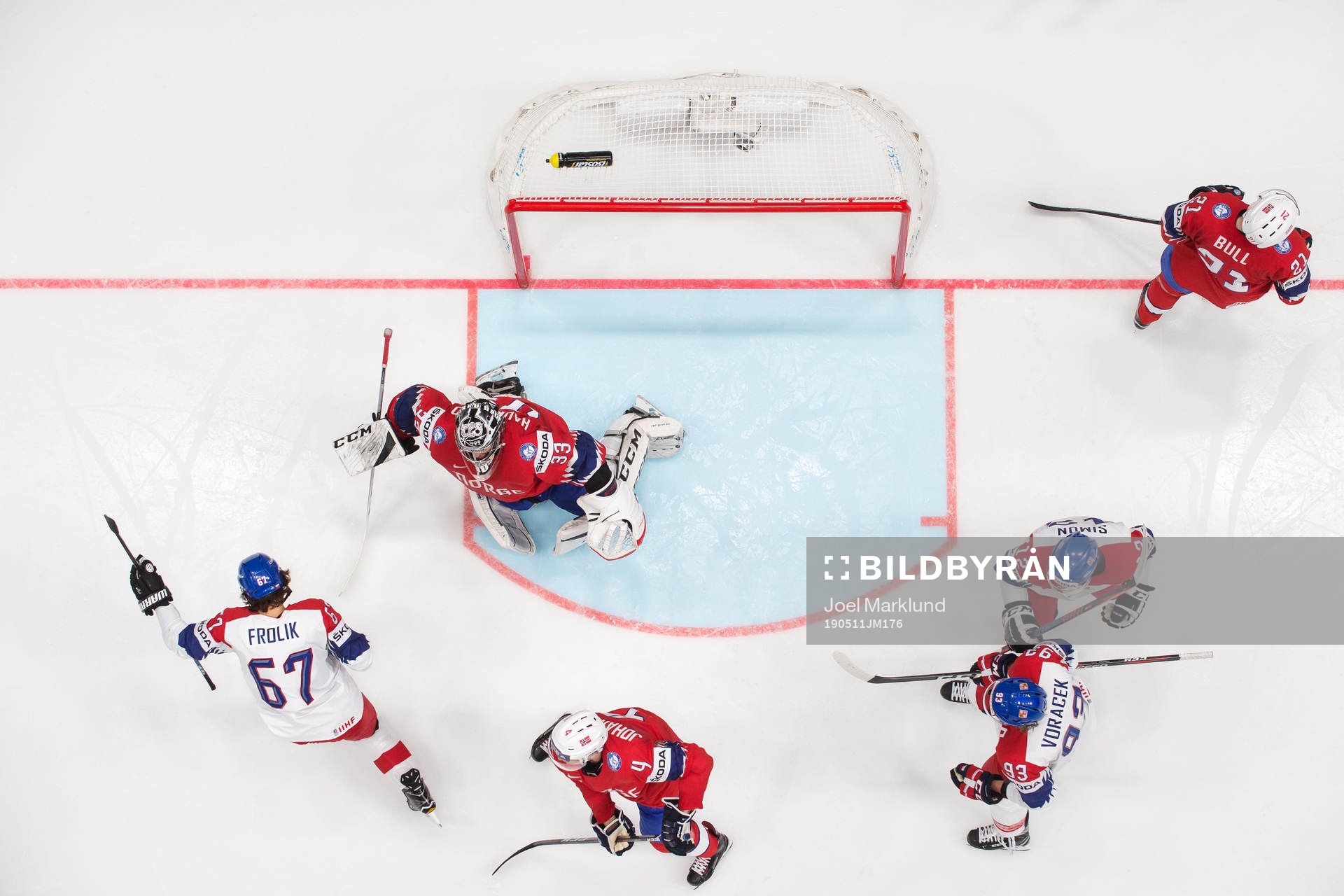 Michael Frolik of Czech Republic celebrates