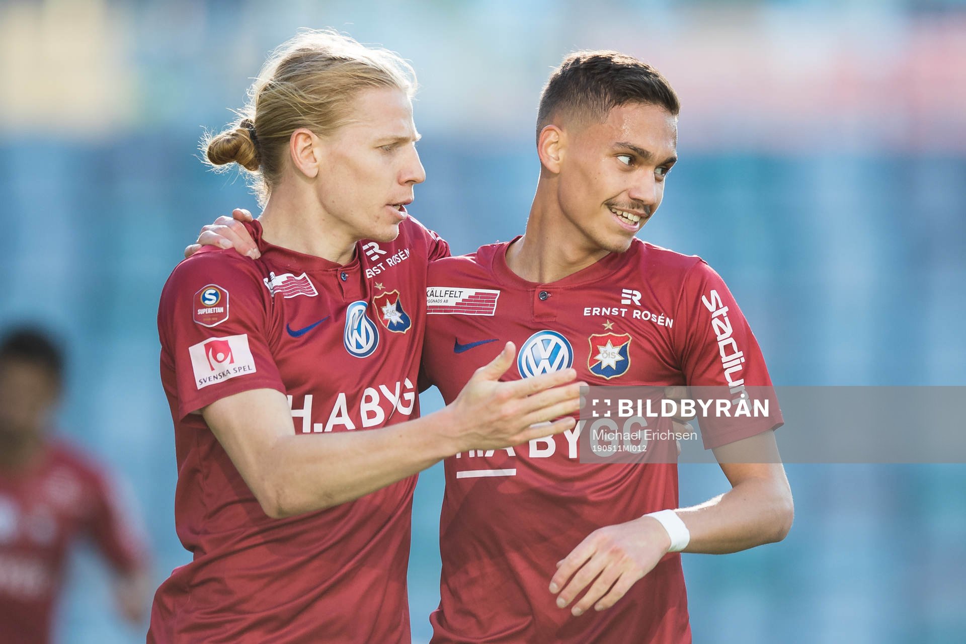 Örgrytes Gustav Ludwigson jublar ihop med Fredrik Zanjanchi