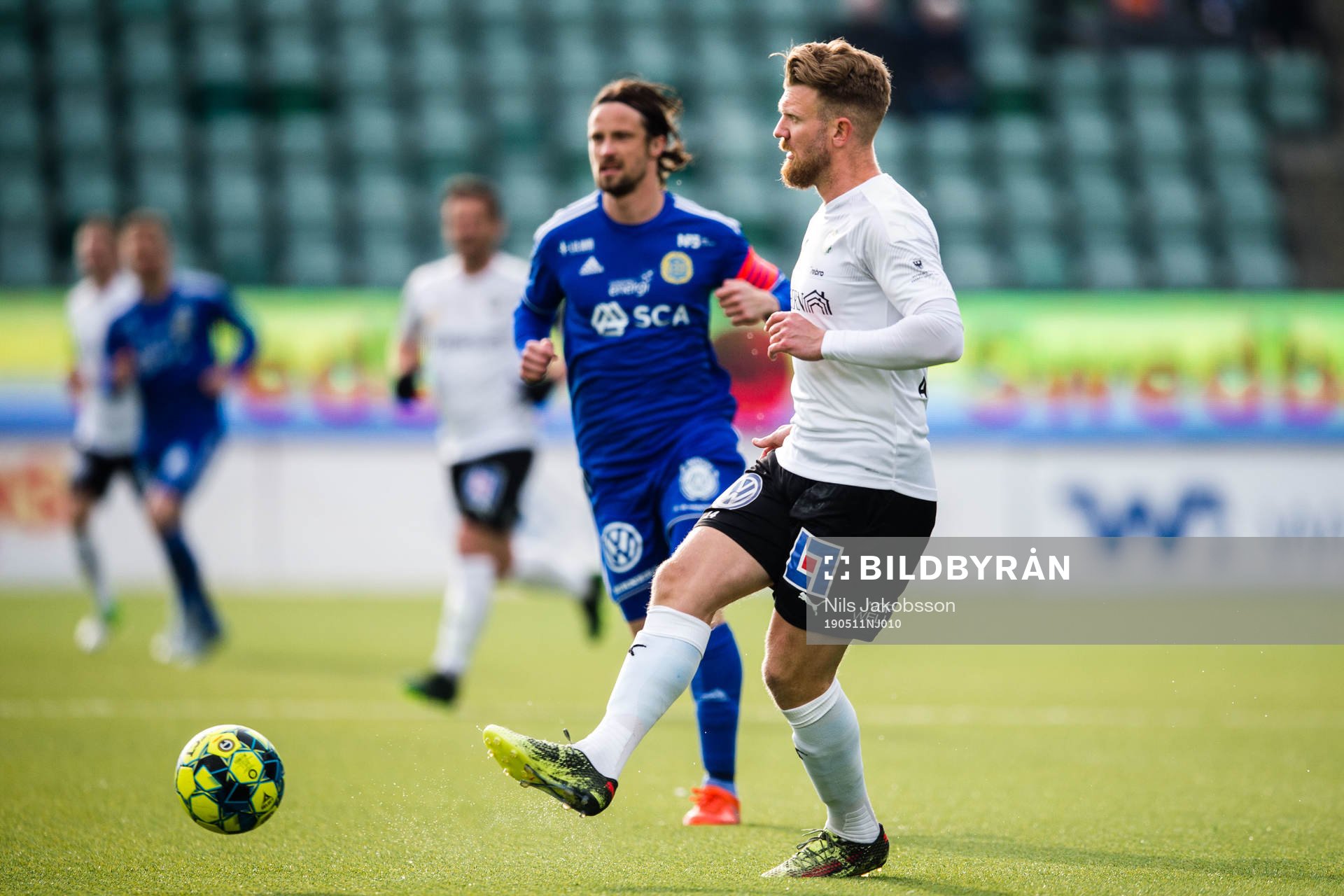 Örebros Michael Almebäck och Sundsvalls Linus Hallenius