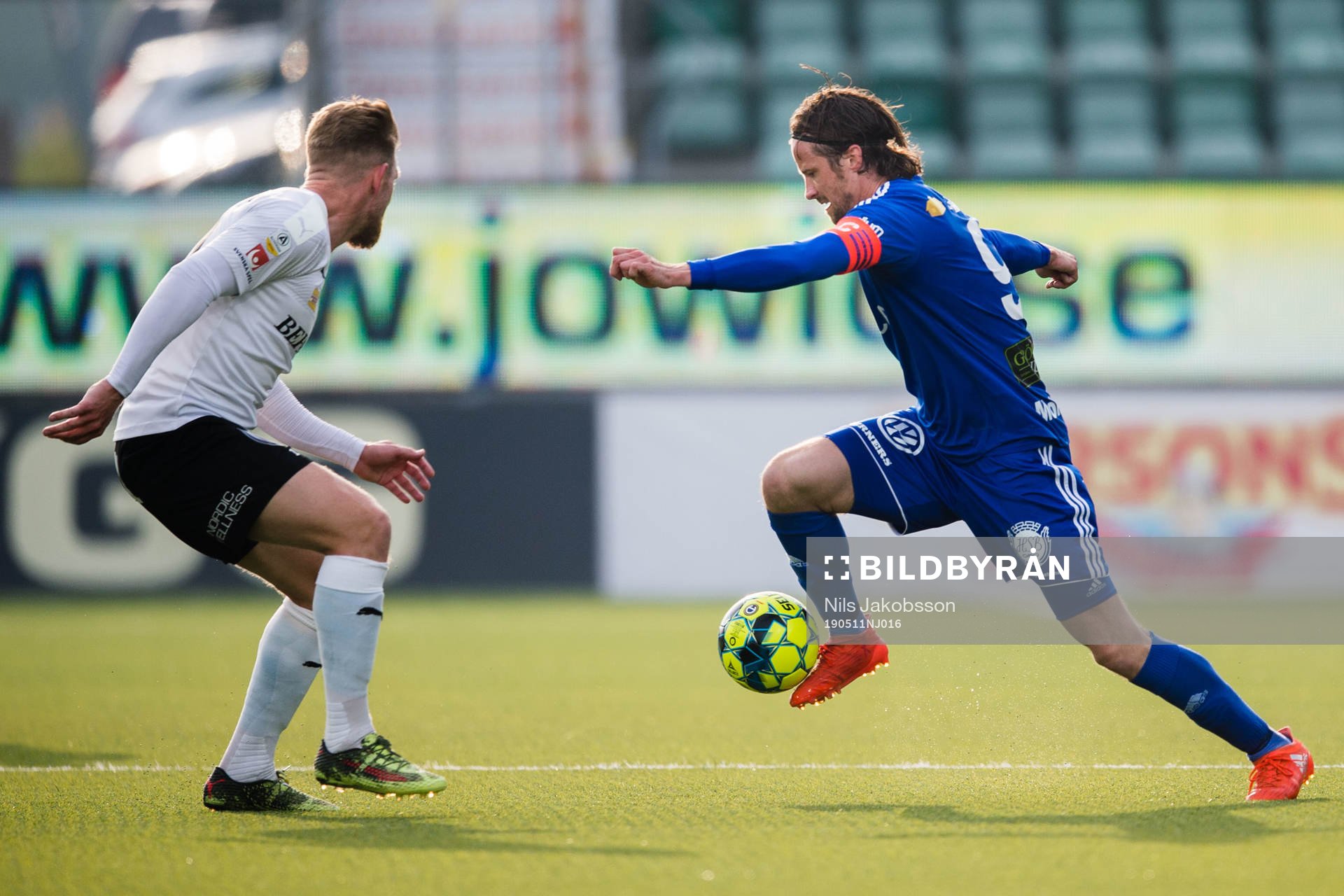 Örebros Michael Almebäck och Sundsvalls Linus Hallenius