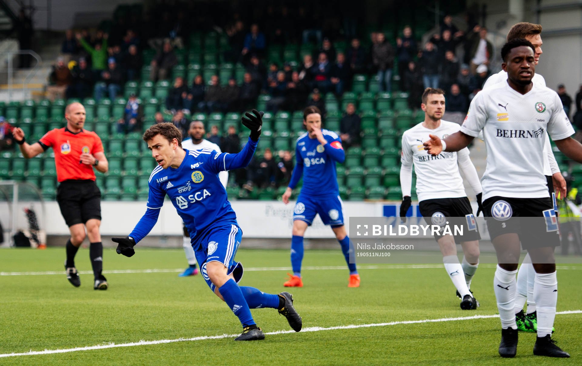 Sundsvalls David Haro Iniesta gör 1-2 och jublar