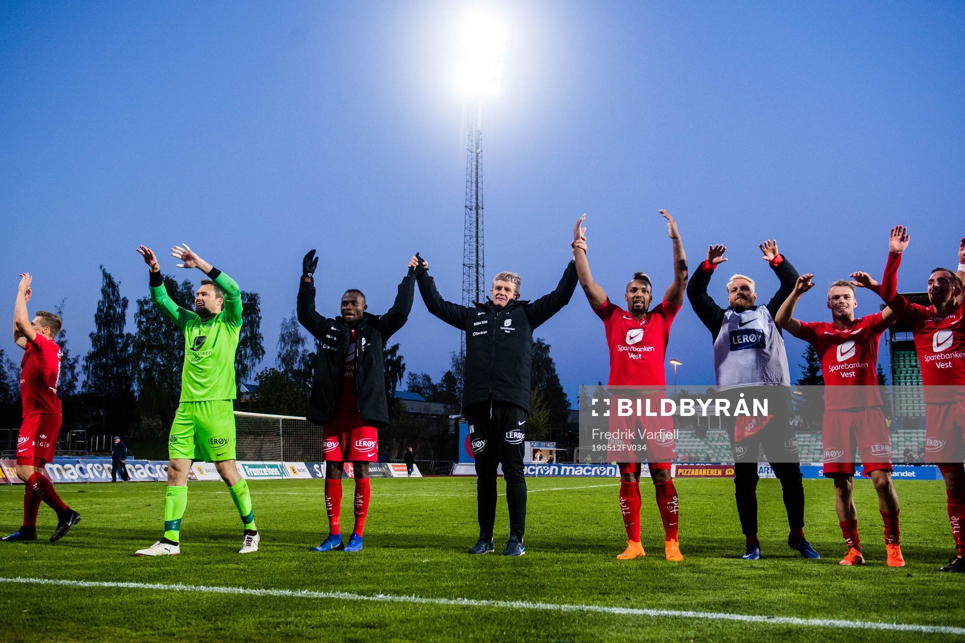 Players of Brann celebrates