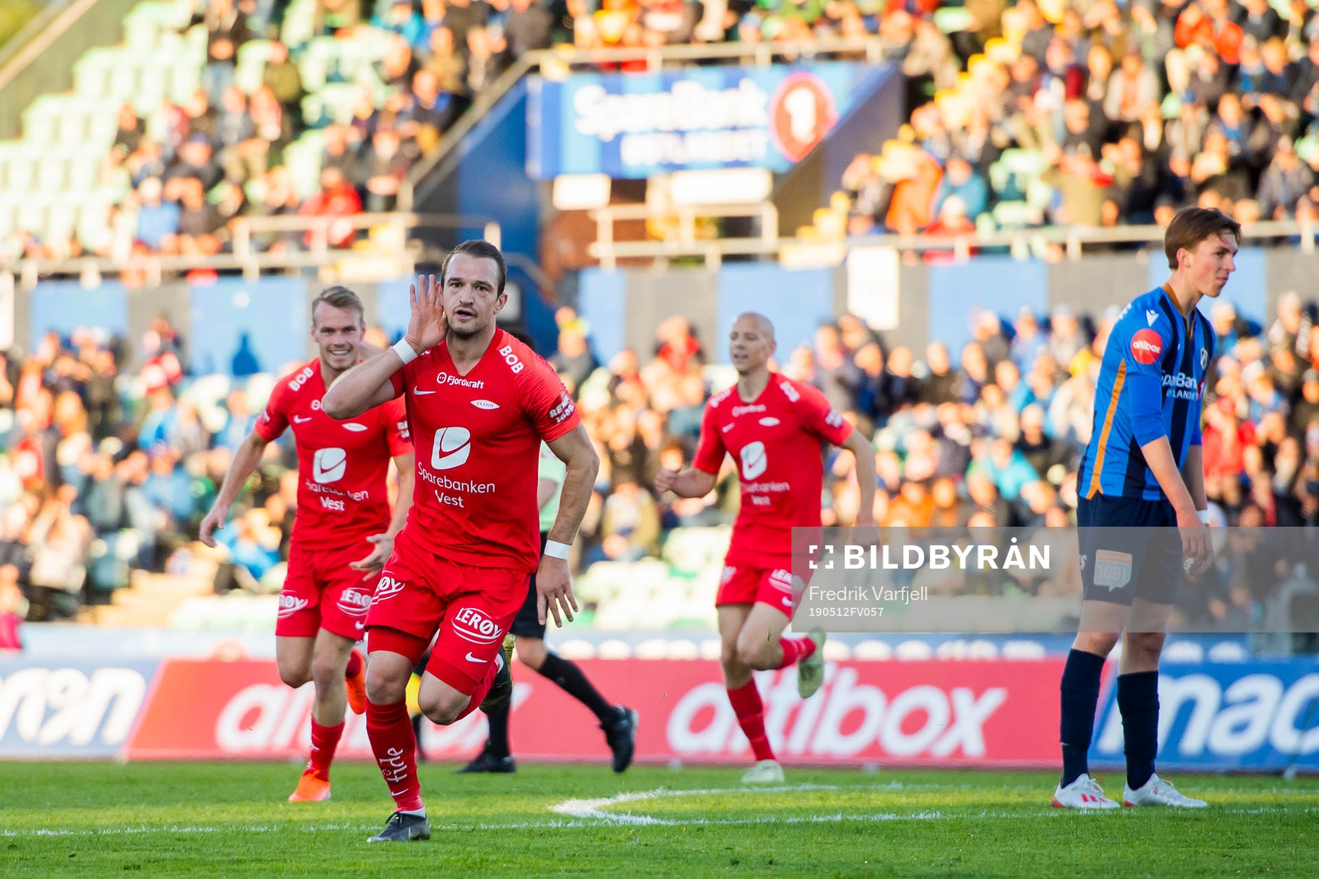 Veton Berisha of Brann celebrates