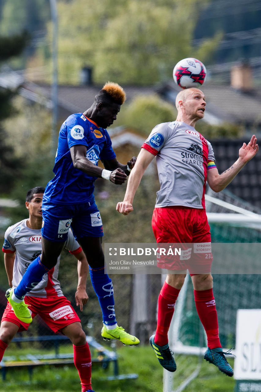 Pape Habib Gueye of Aalesund and Pål Steffen Andresen of