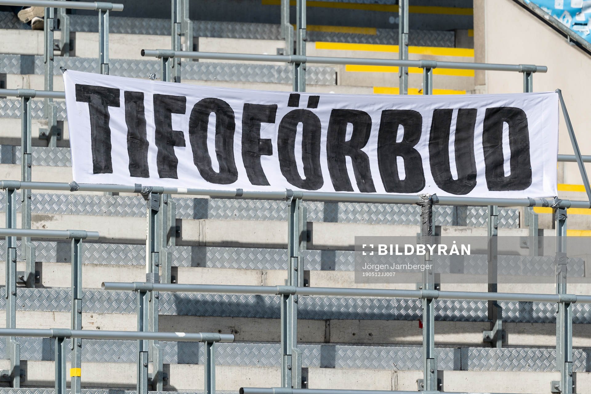 Banderoll på Malmö FFs supportrarnas läktare