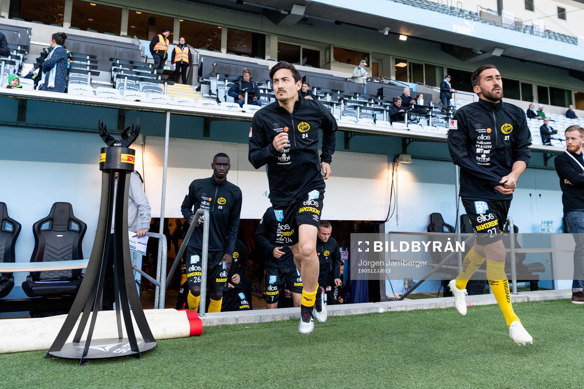 Elfsborgs spelare kommer in till uppvärmningen