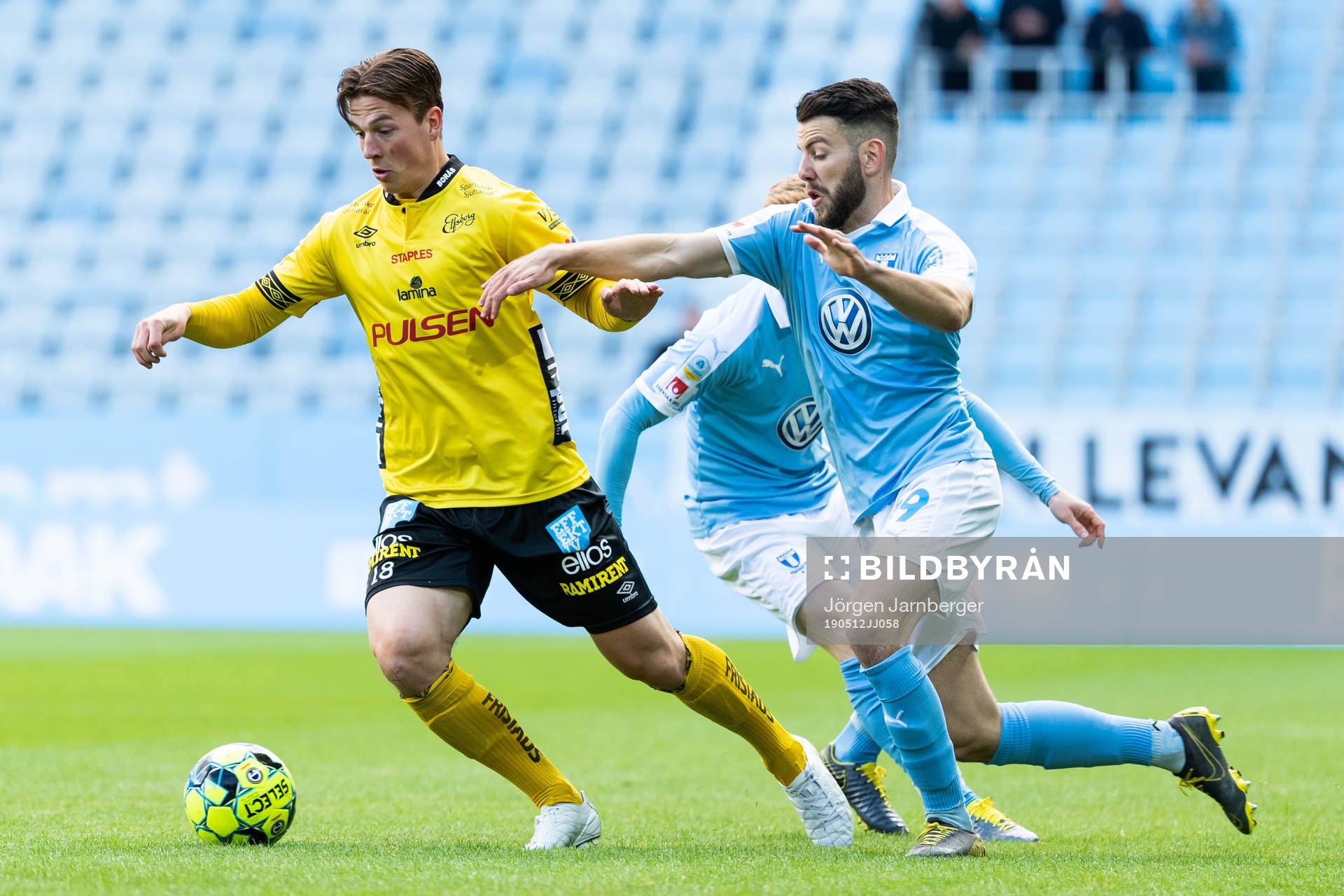Elfsborgs Simon Olsson och Malmö FFs Erdal Rakip