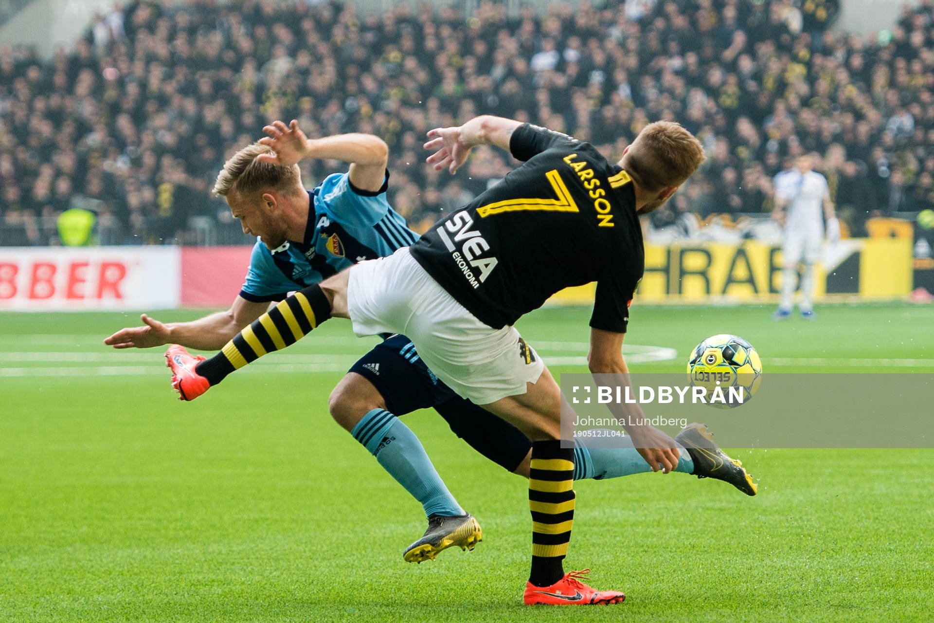 s Sebastian Larsson