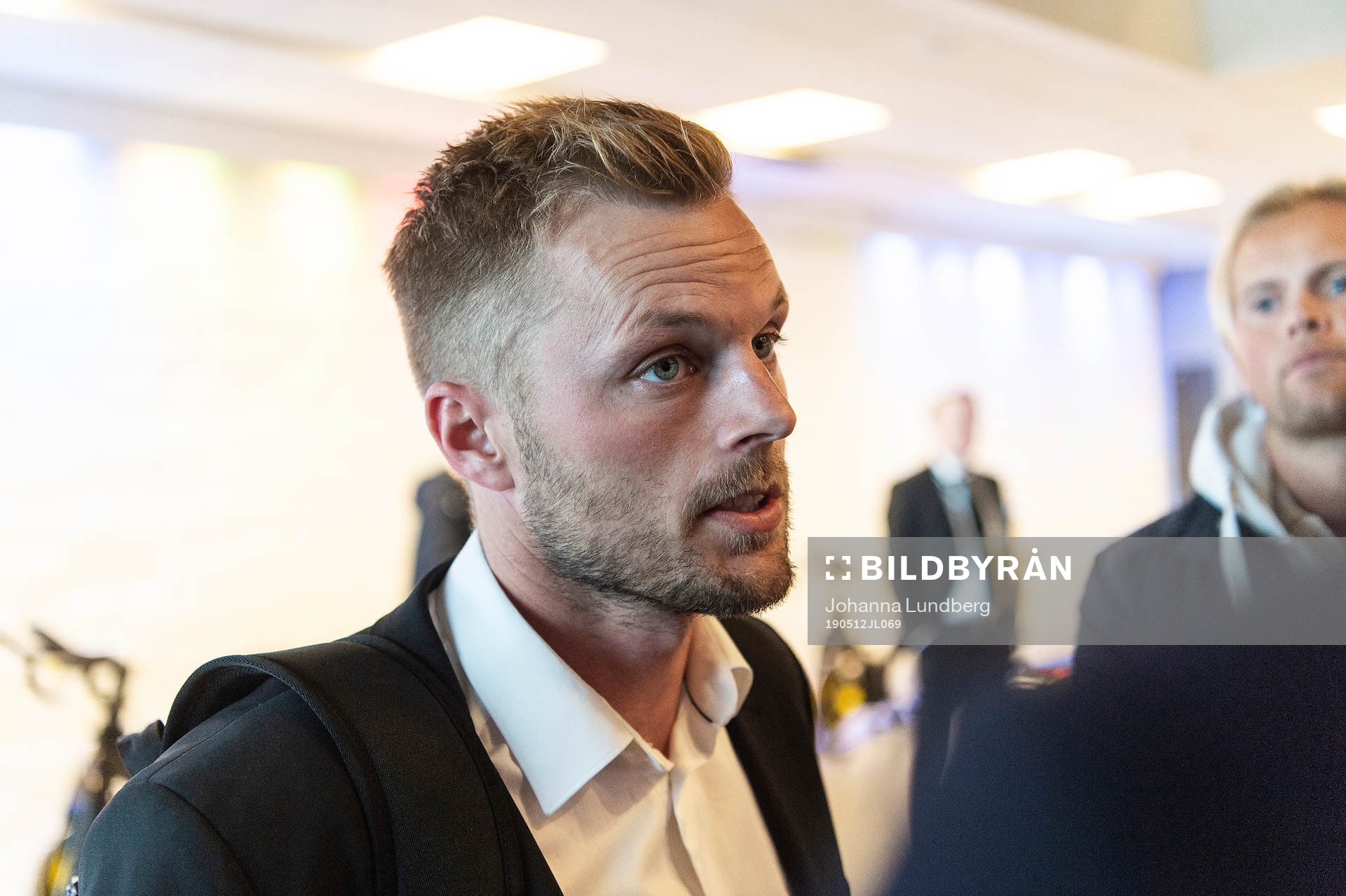 s Sebastian Larsson
