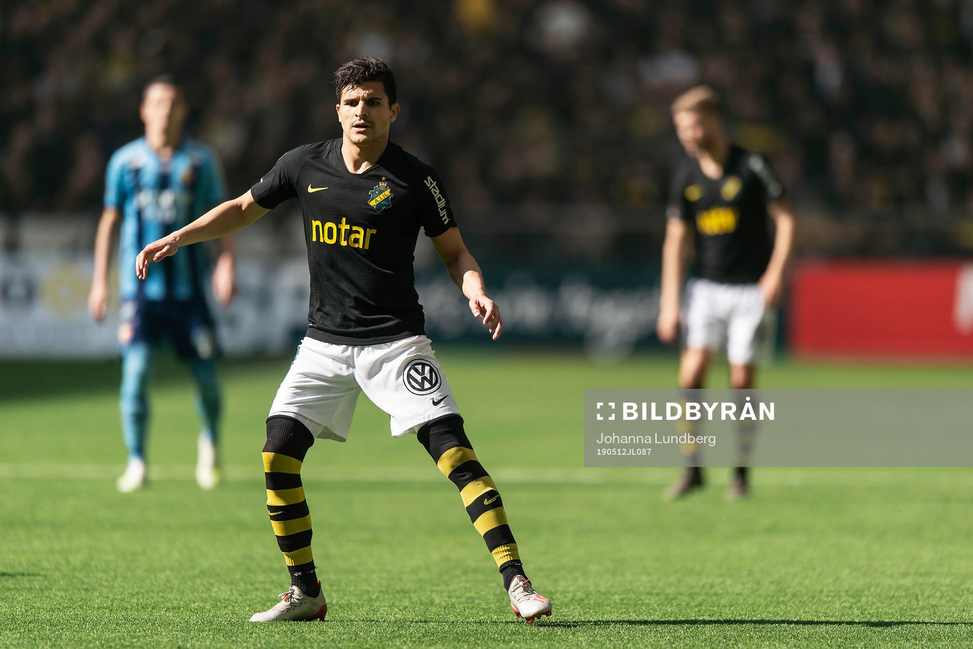 s Tarik Elyounoussi