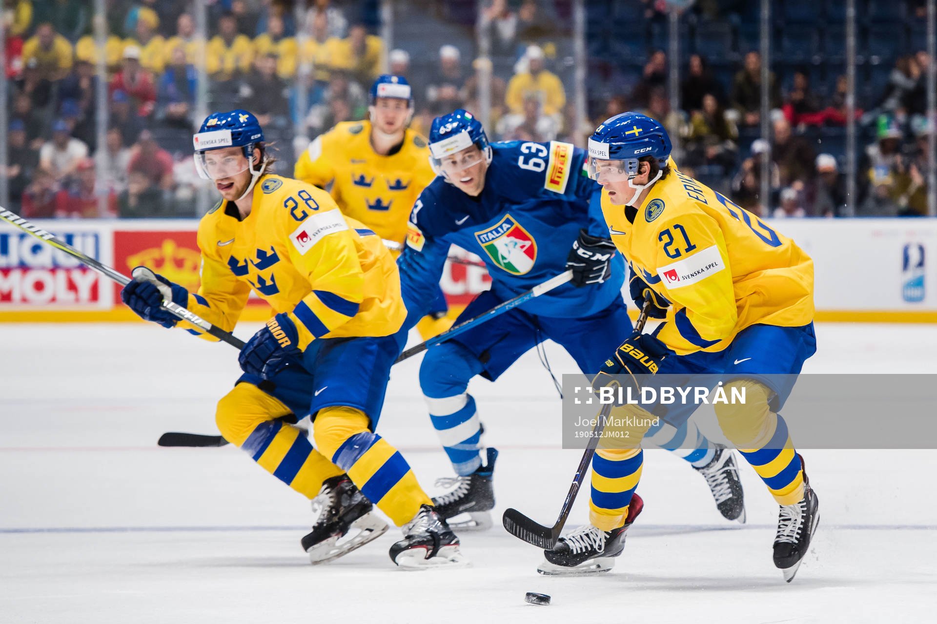 Elias Lindholm Loui Eriksson of Sweden and Alex Lambacher