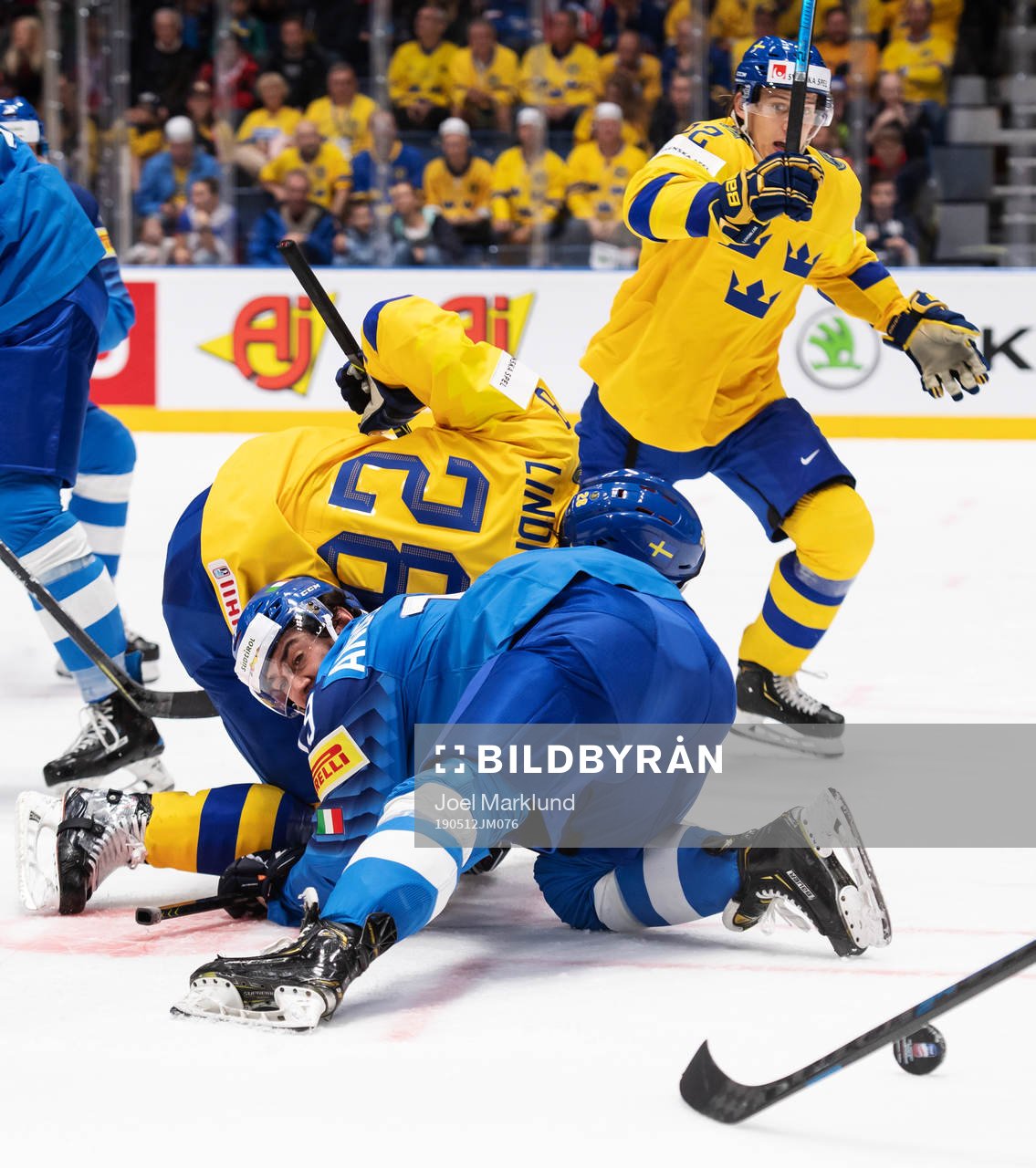 Raphael Andergassen of Italy in action against Elias