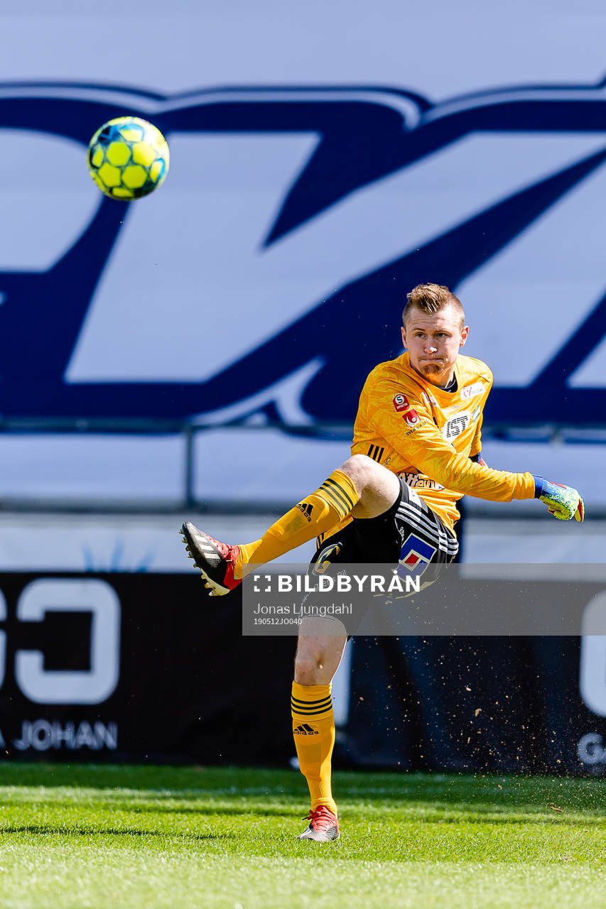 Östers målvakt Tobias Andersson