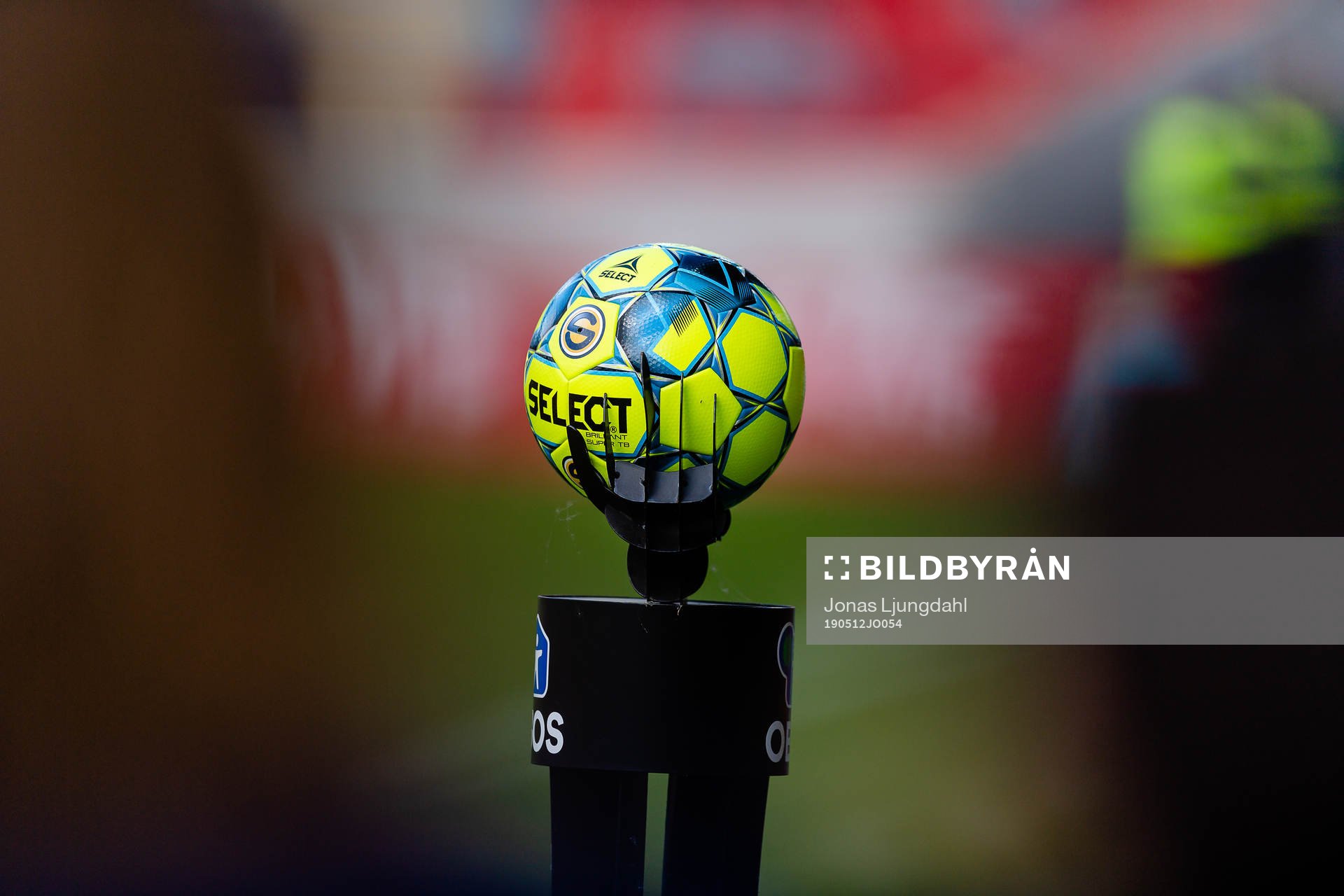 Matchboll före fotbollsmatchen i Superettan mellan Öster