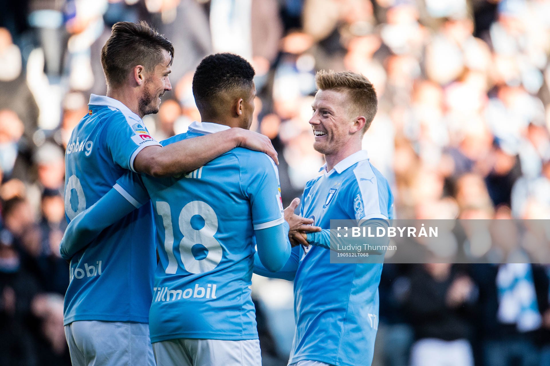 Malmö FFs Markus Rosenberg jublar med Romain Gall och