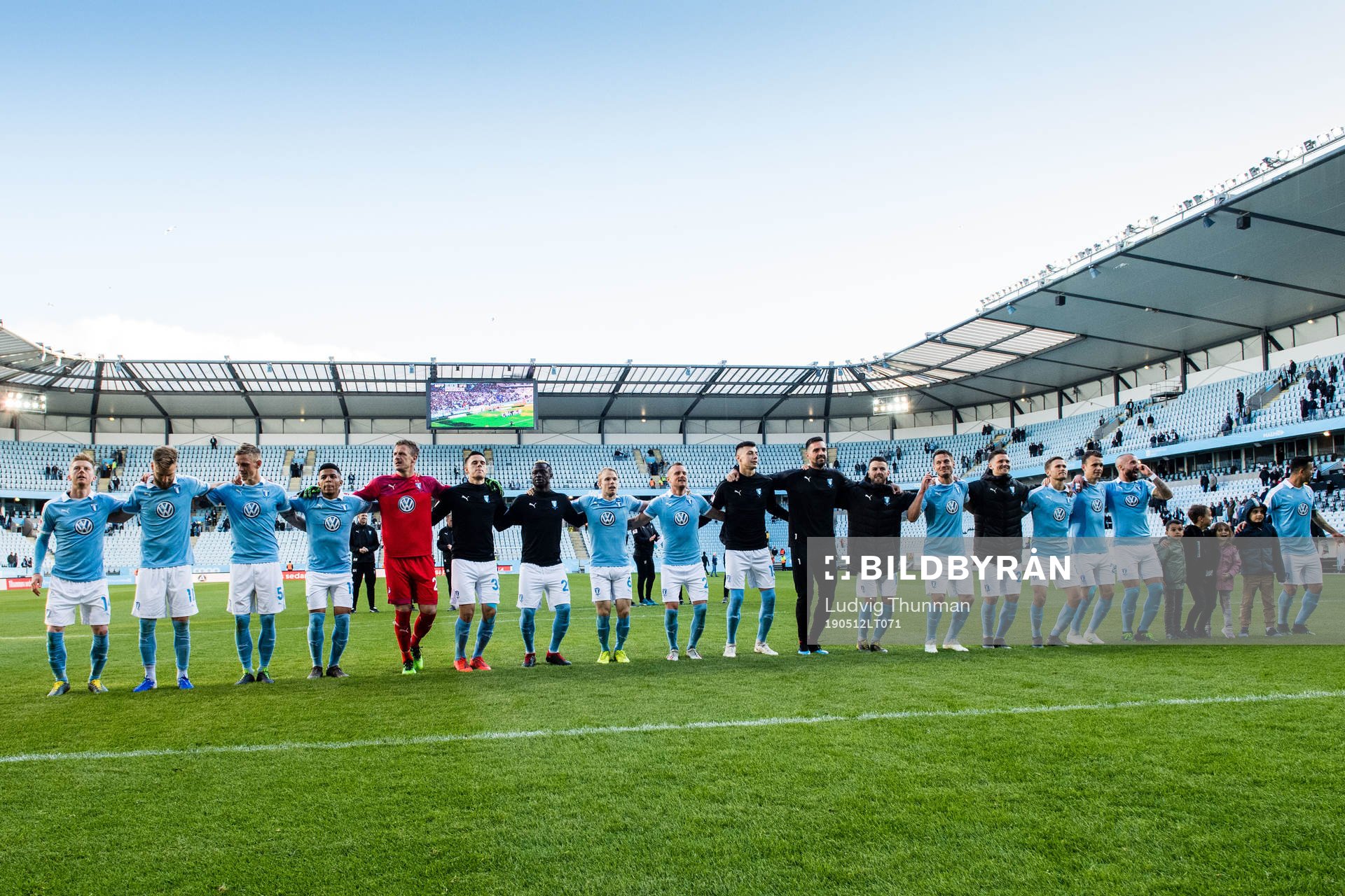 Malmö FFs spelare jublar efter fotbollsmatchen i Allsvenskan mellan Malmö FF och Elfsborg den 12 maj 2019 i Malmö.