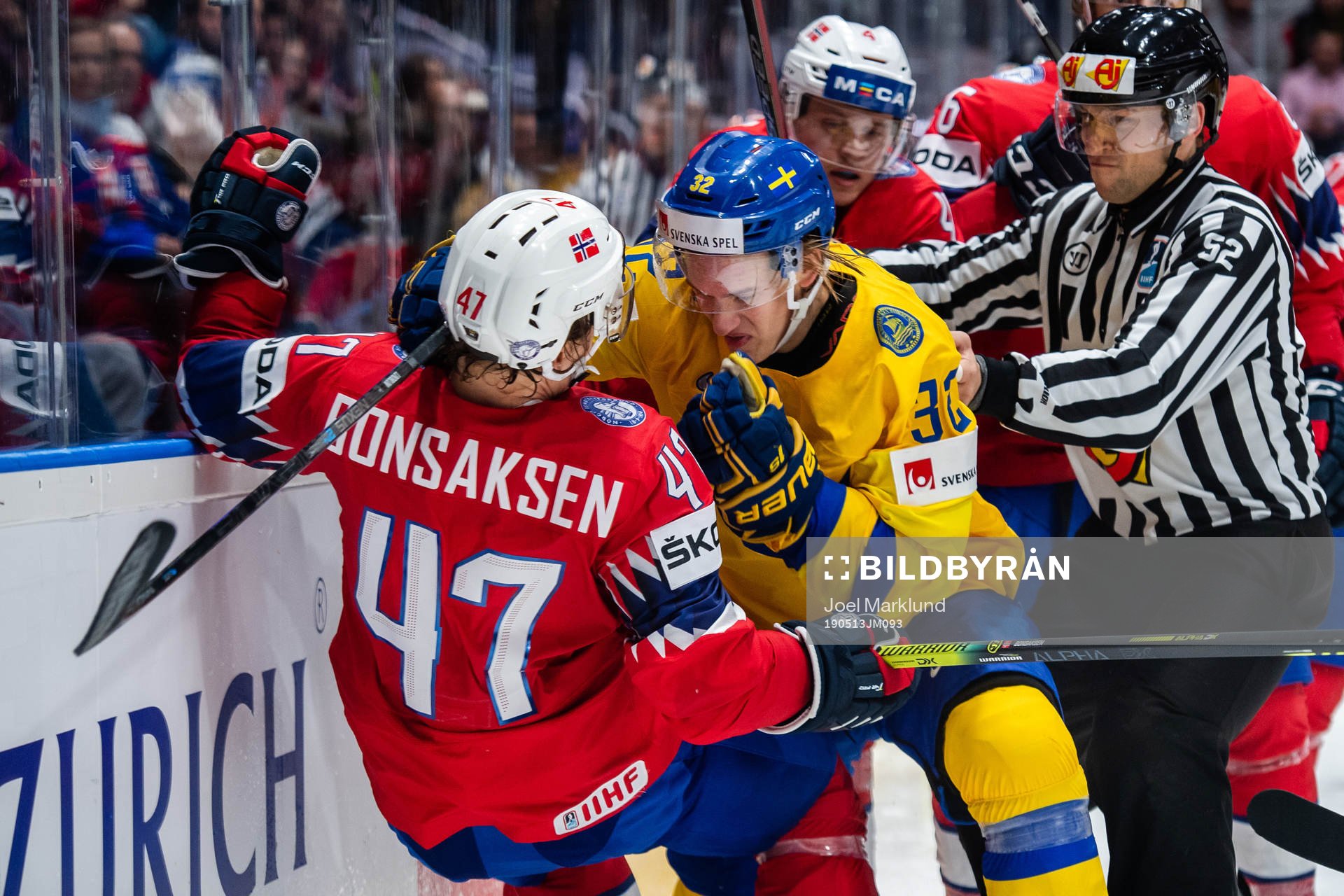 Oskar Lindblom of Sweden fights Alexander Bonsaksen of