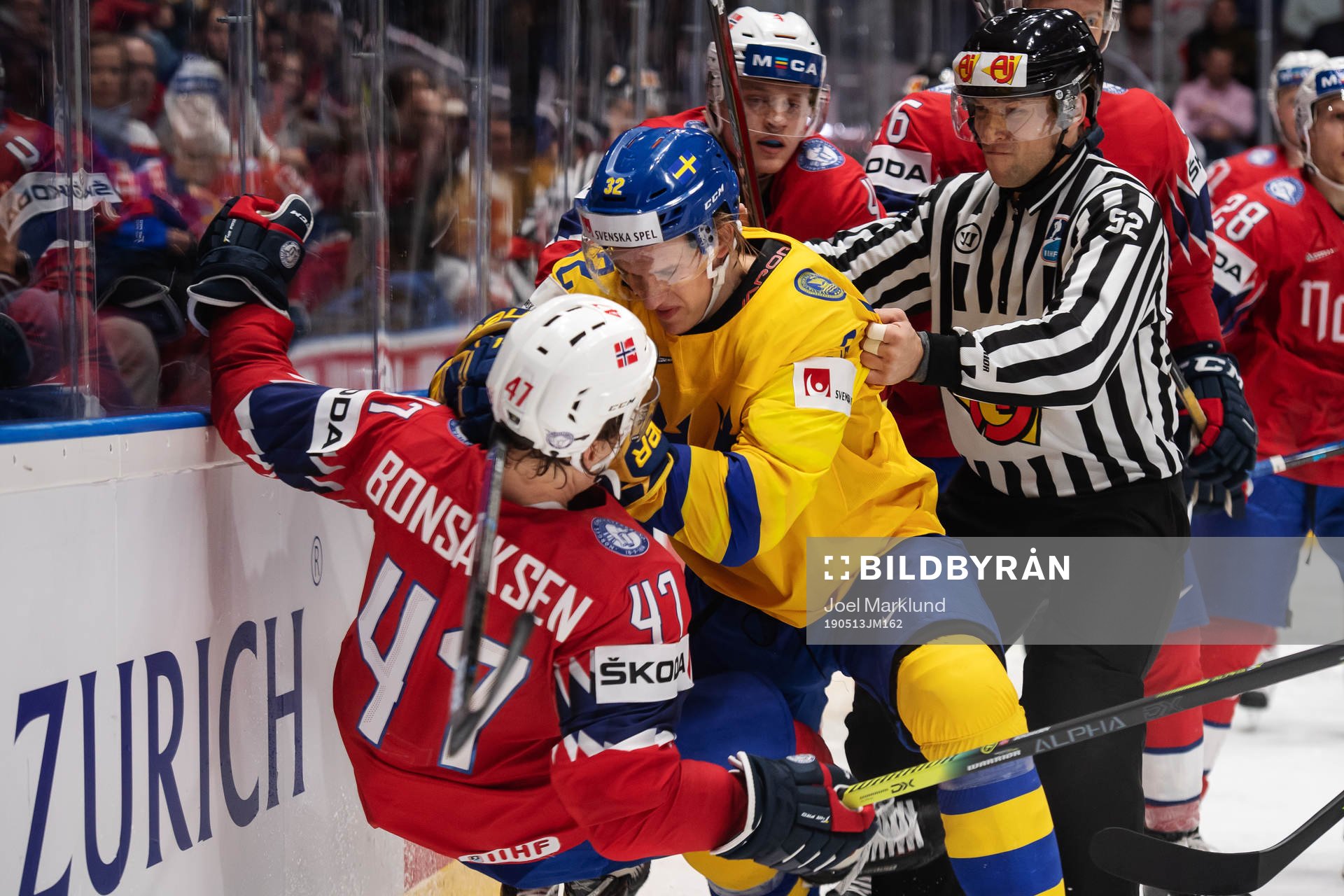 Alexander Bonsaksen of Norway in a fight with Oskar