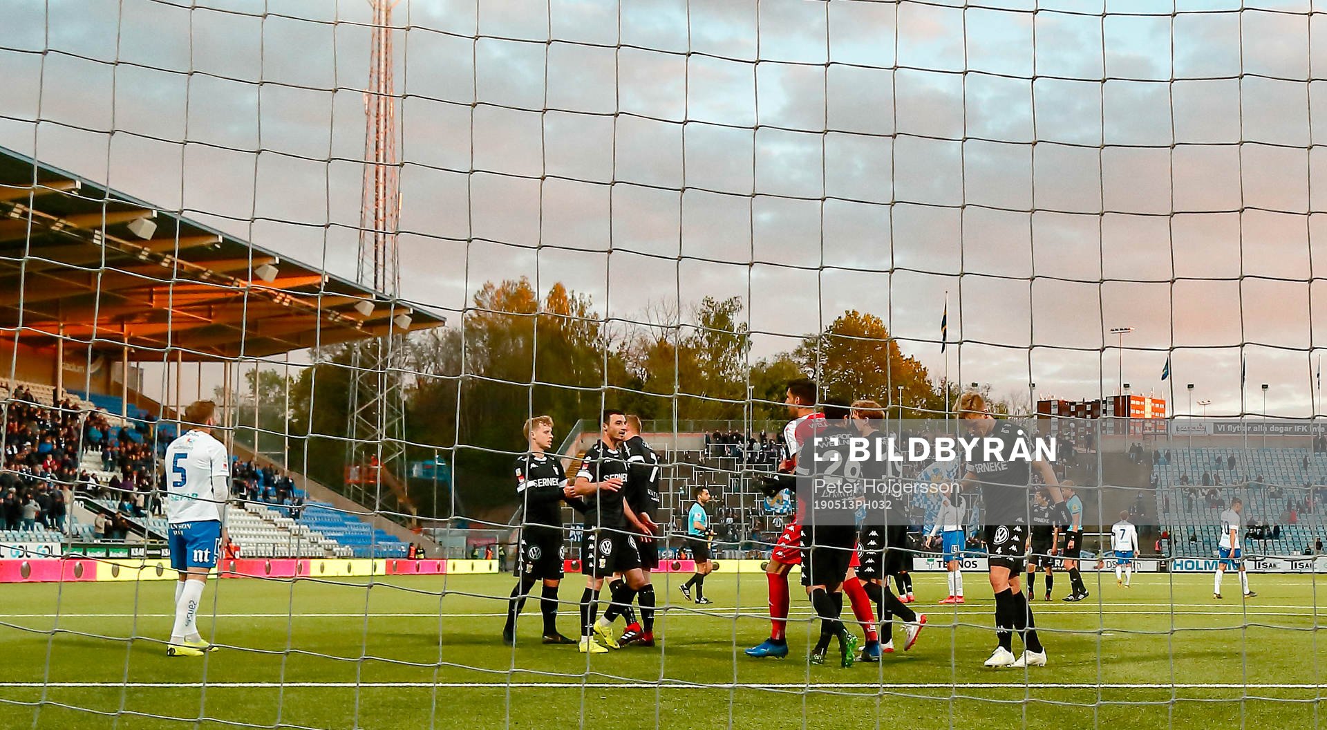 IFK Göteborgs spelare jublar