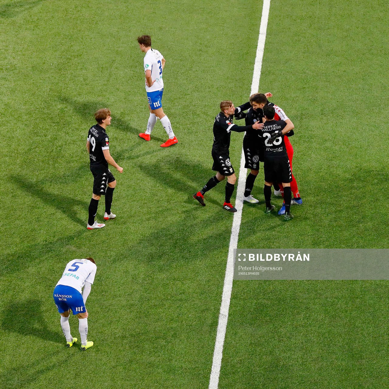 IFK Göteborgs spelare jublar