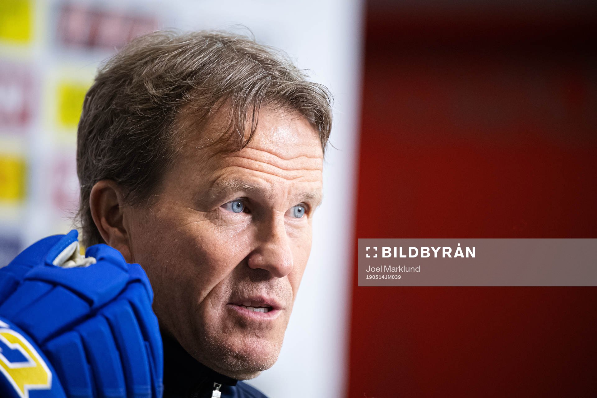Assistant coach Johan Garpenlöv of Sweden