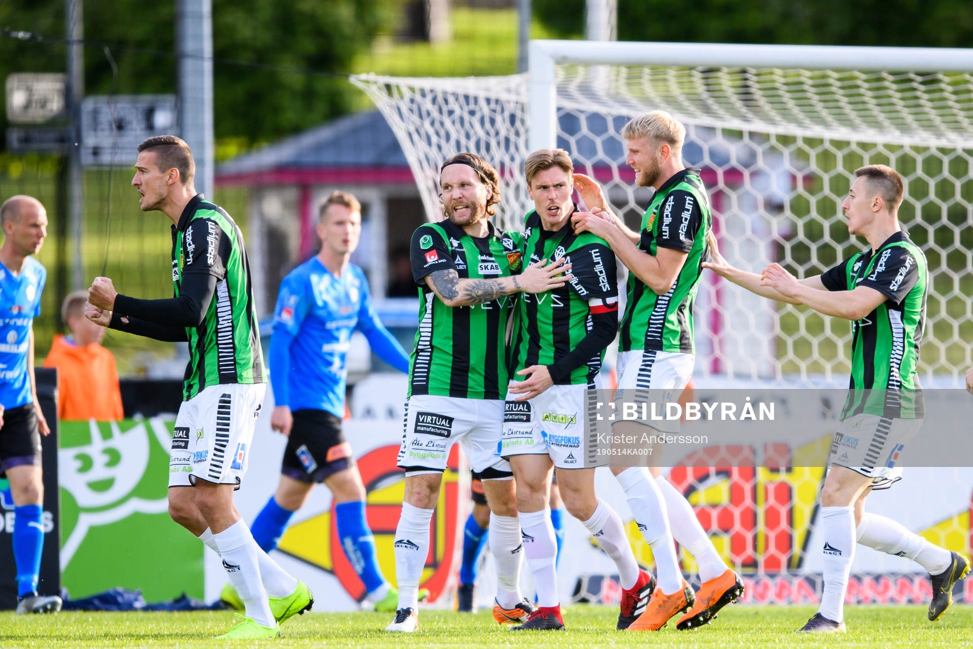 GAIS Marcus Bergholtz jublar efter sitt 0-1 mål under fotbollsmatchen i Superettan mellan Halmstad och GAIS den 14 maj 2019 i Halmstad.