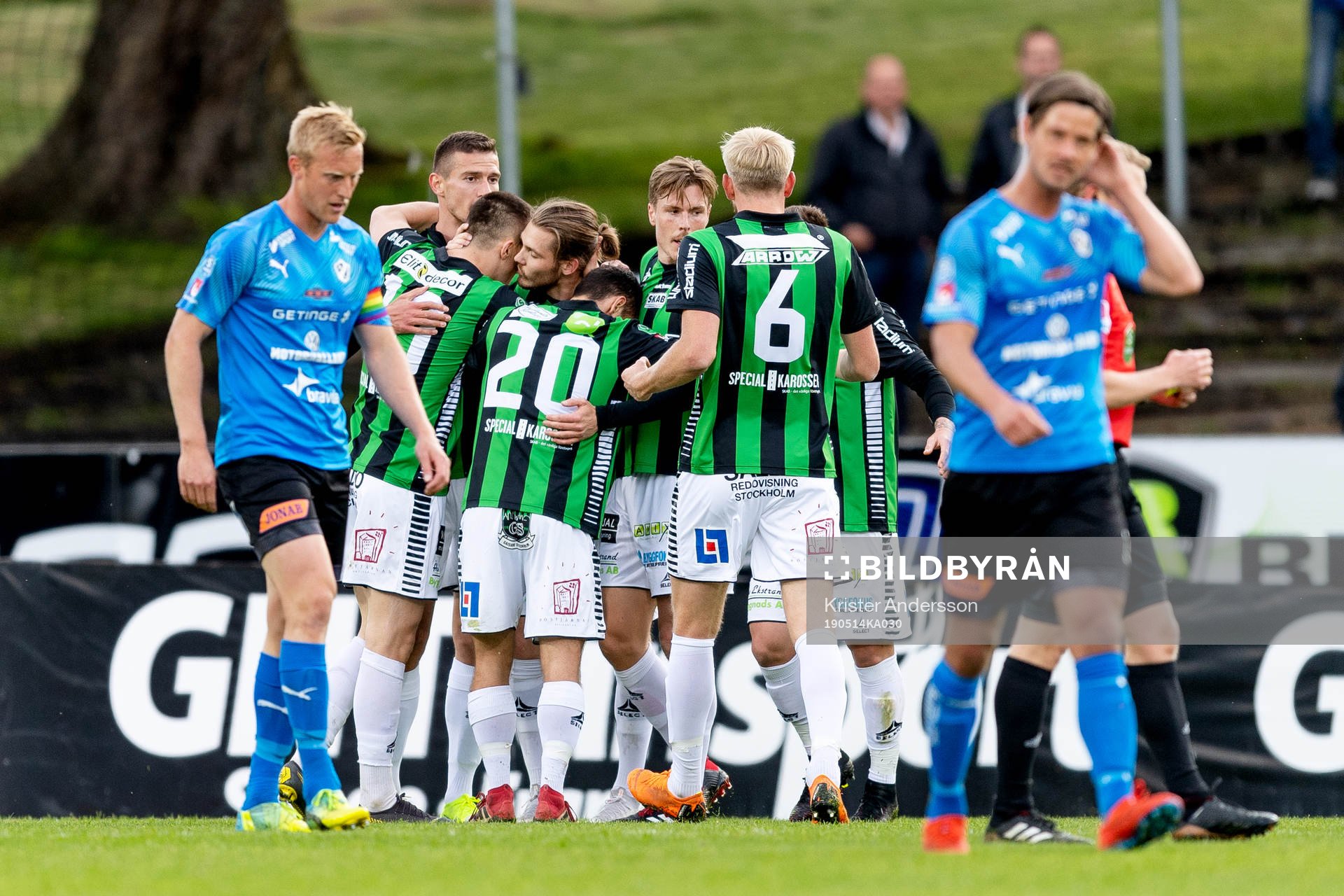 GAIS spelare jublar efter 0-2 av Nikola Asceric under fotbollsmatchen i Superettan mellan Halmstad och GAIS den 14 maj 2019 i Halmstad.
