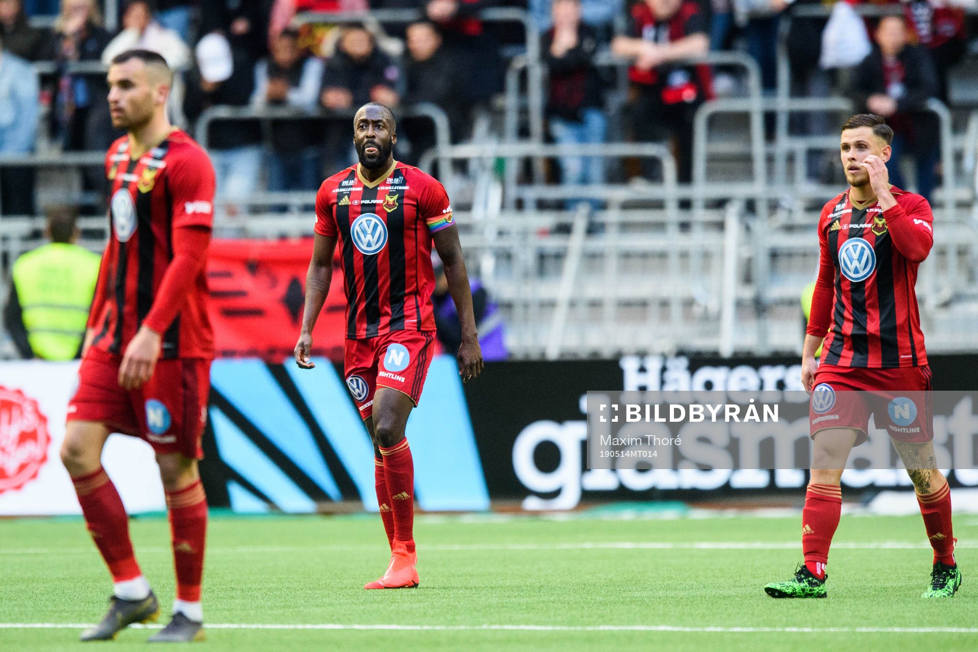 Östersunds Dino Islamovic och Ronald Mukiibi deppar