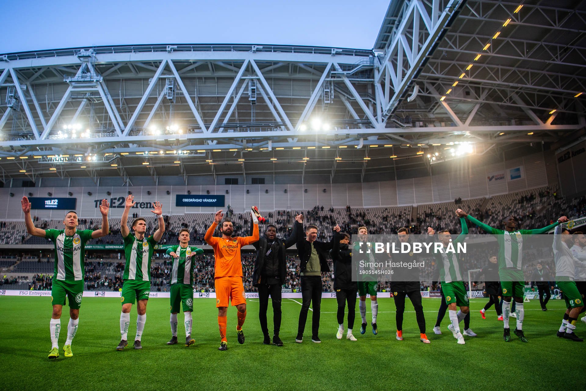 Hammarbys spelare jublar