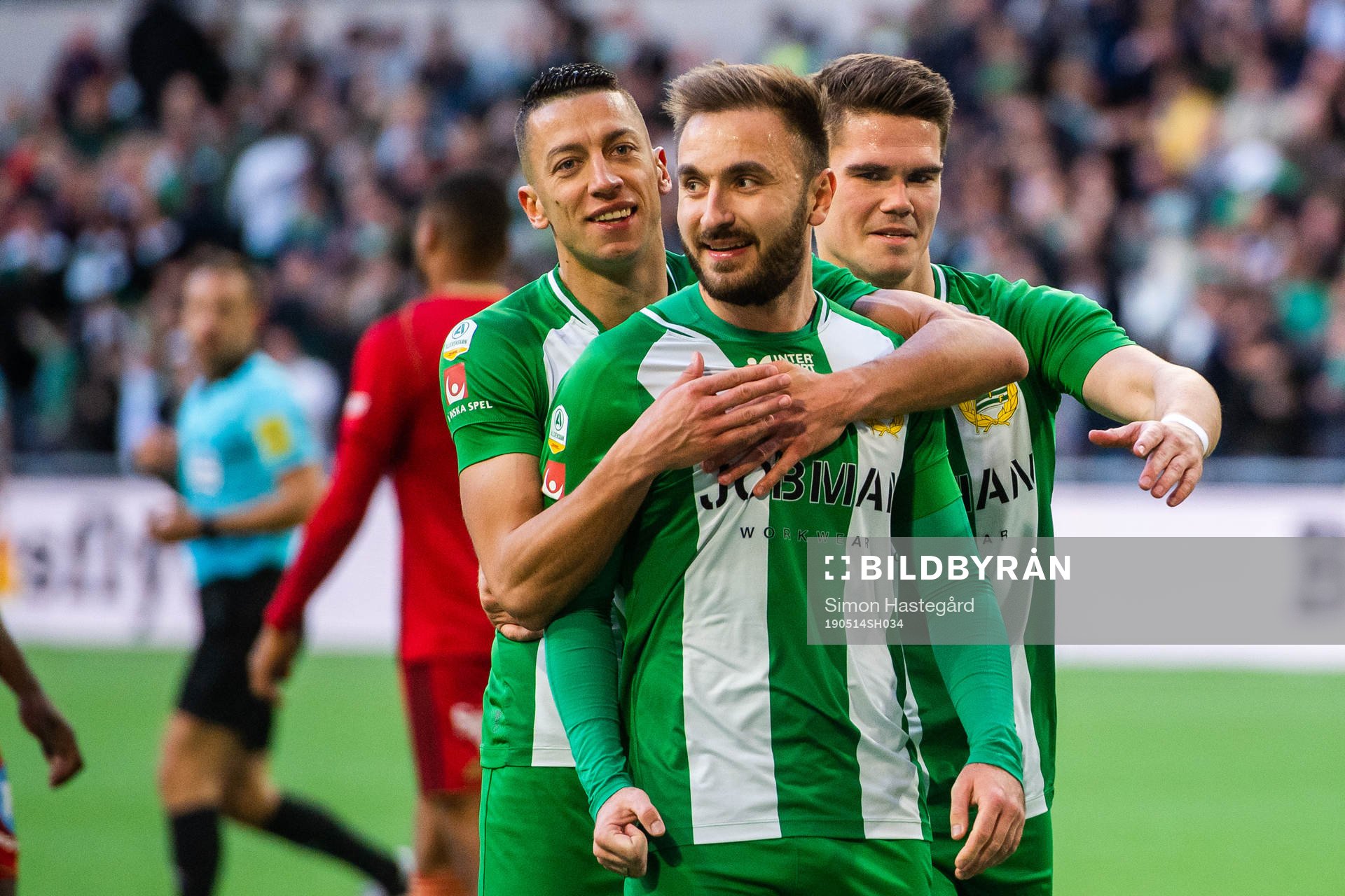 Hammarbys Nikola Djurdjic och Vidar Örn Kjartansson jublar