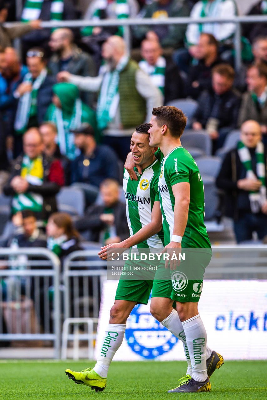 Hammarbys Nikola Djurdjic och Vidar Örn Kjartansson jublar