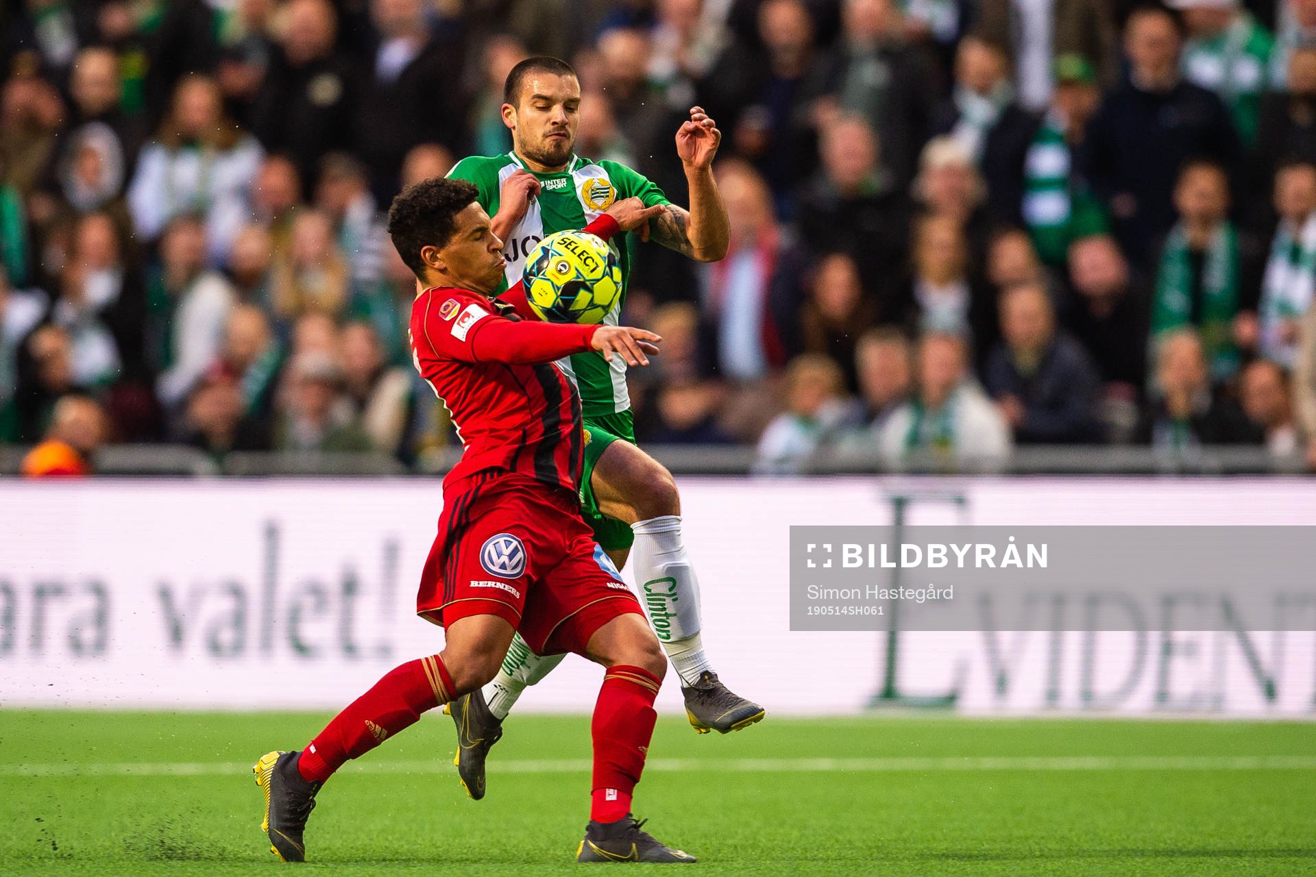 Östersunds Marco Weymans och Hammarbys Vladimir Rodic