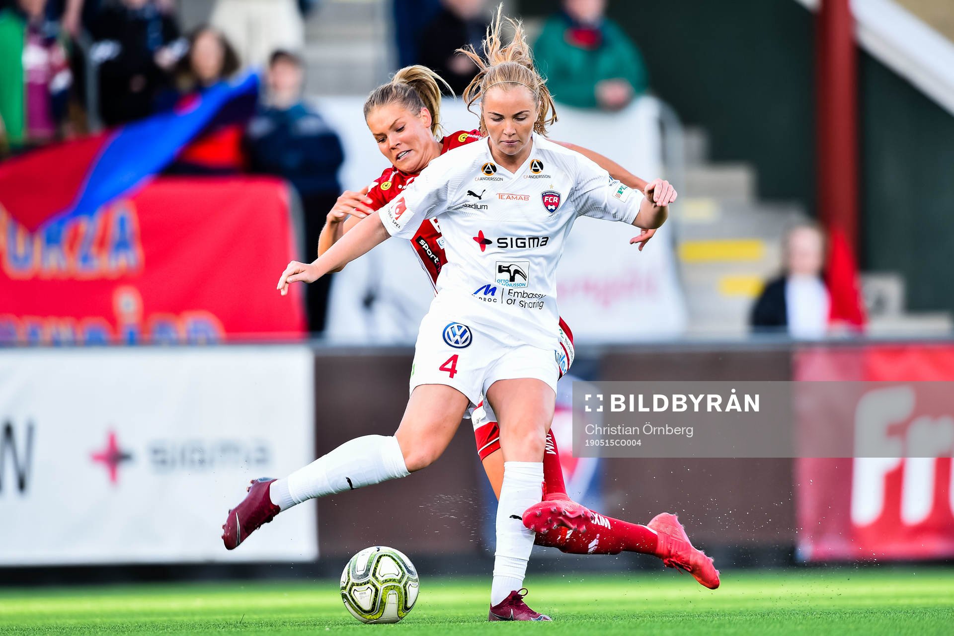 Rosengårds Glodis Perla Viggosdottir och Piteås Nina