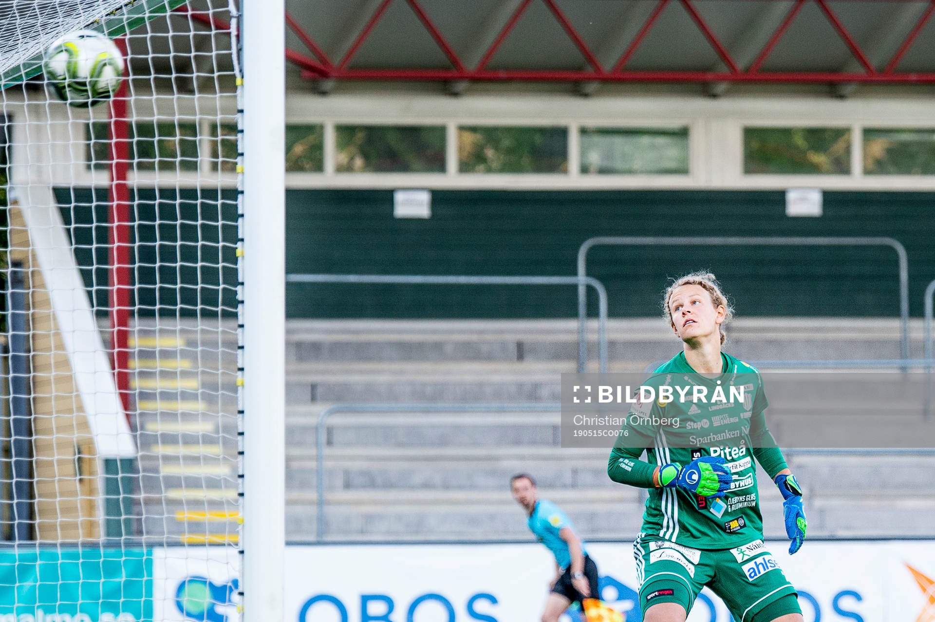 Piteås målvakt Cajsa Andersson släpper in 1-0