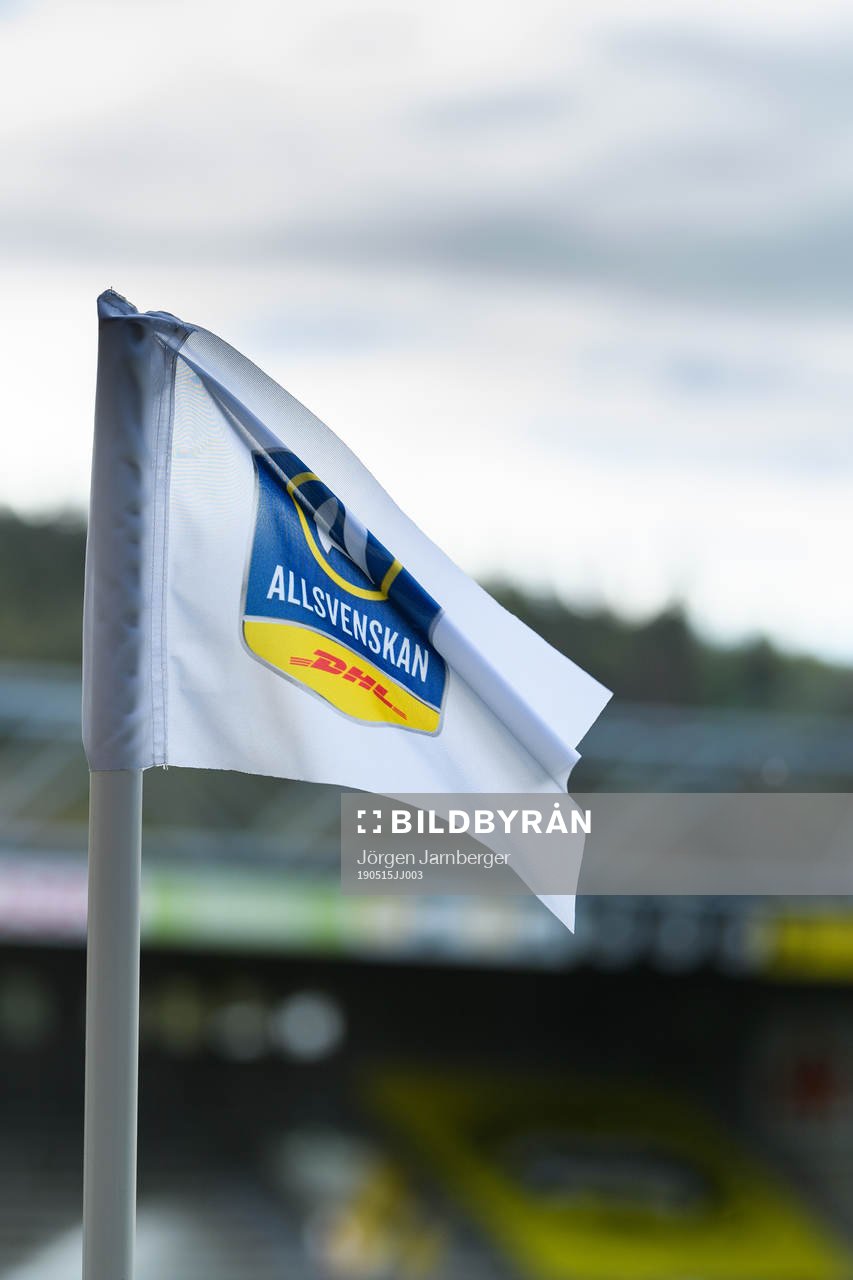 En hörnflagga med Allsvenskans logga