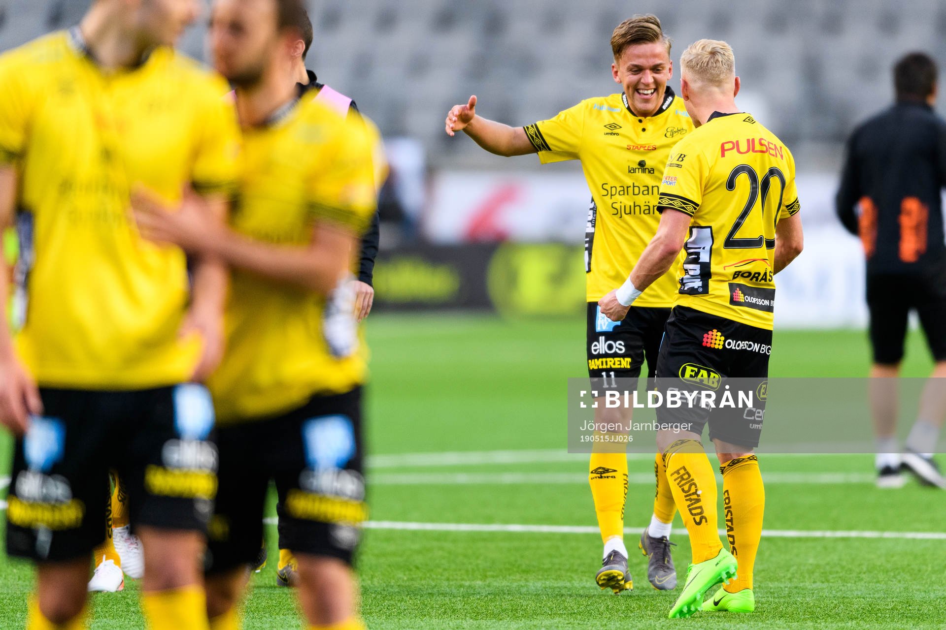 Elfsborgs Jesper Karlsson och Simon Strand jublar