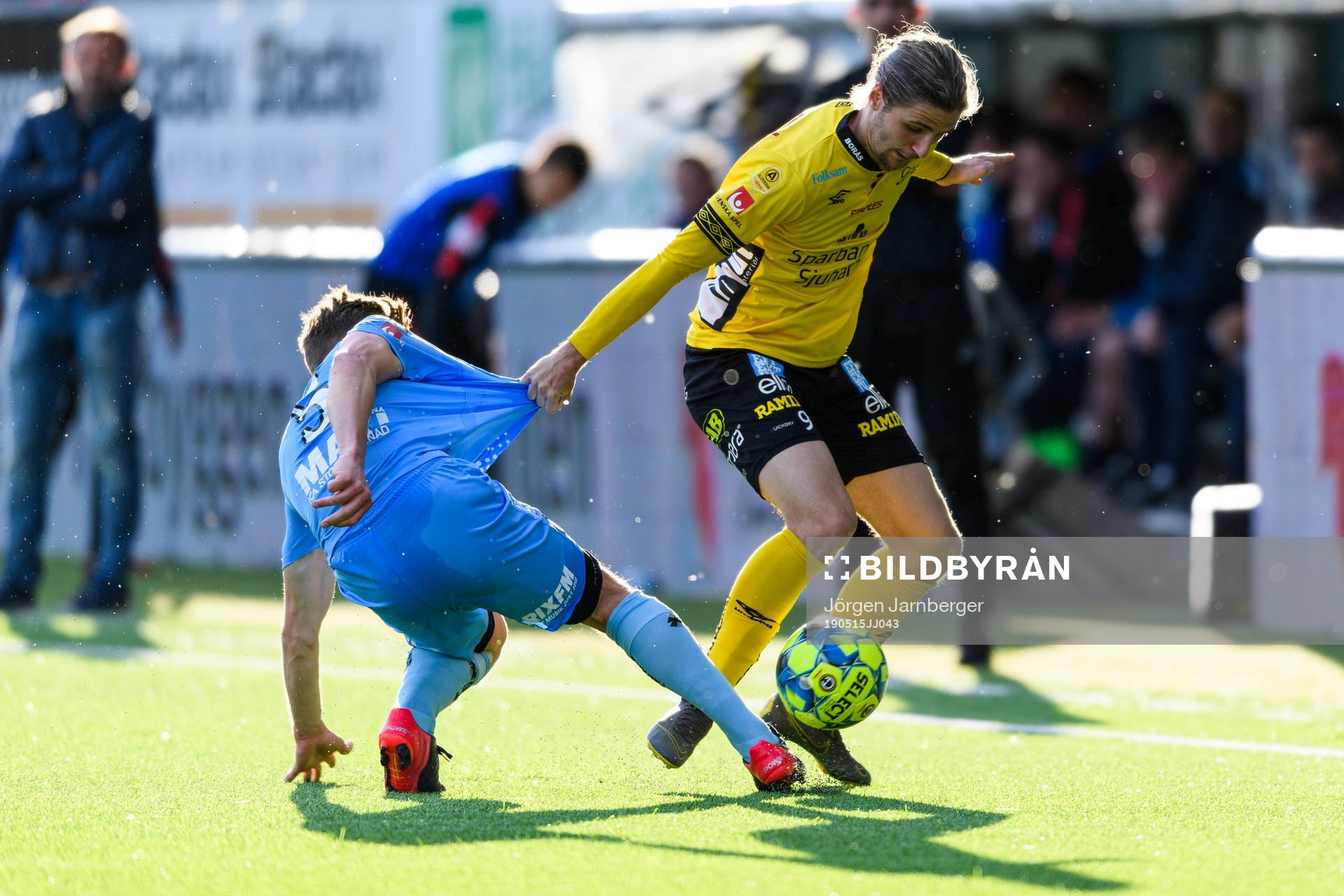 Elfsborgs Pawel Cibicki och AFC Eskilstunas Gustav Jarl